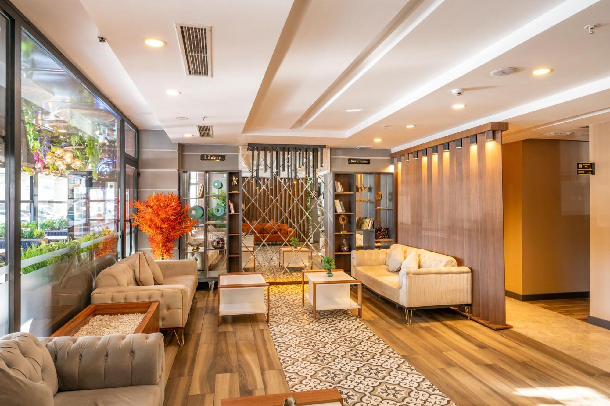 Hotel Litros &