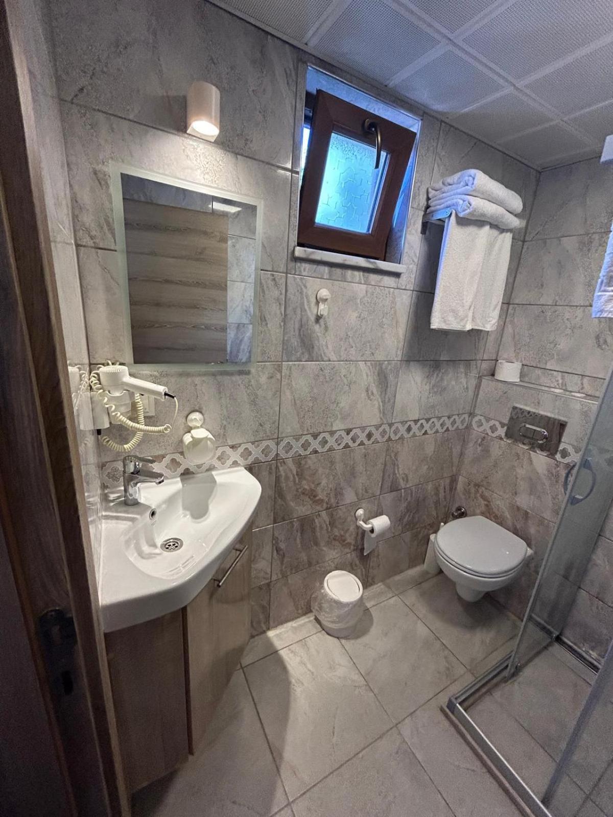 Vitis Hotel 3*