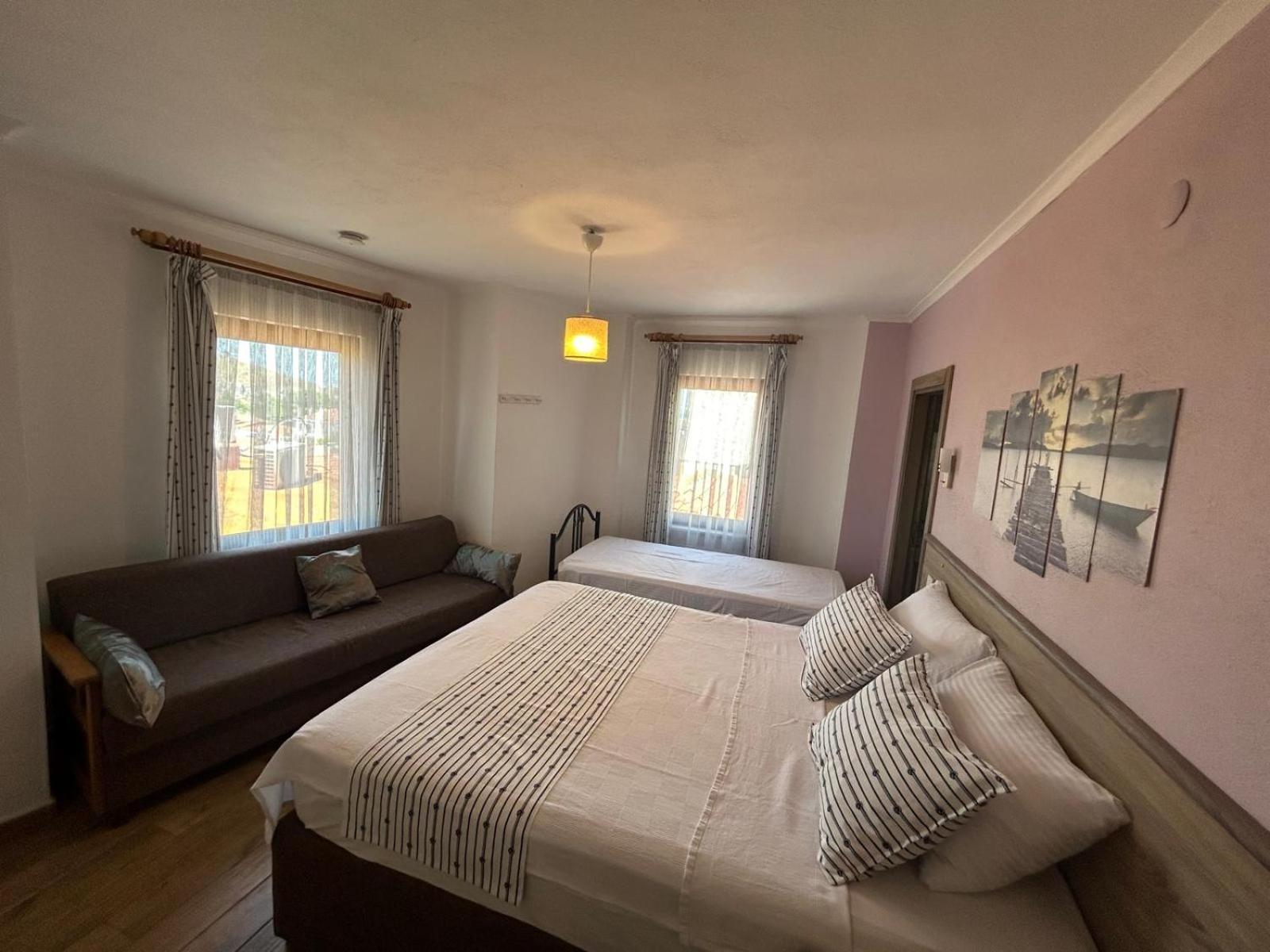 Vitis Hotel