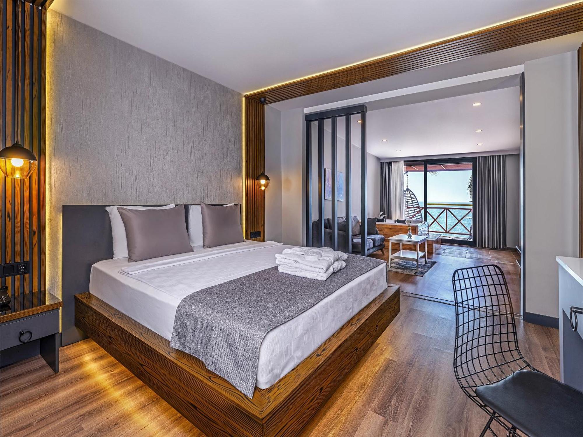 Adora Calma Adults Only 4*