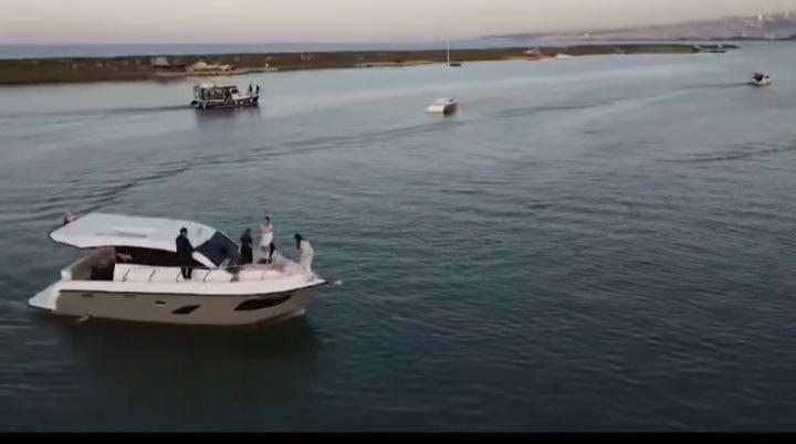 Botel Macakizi Yat