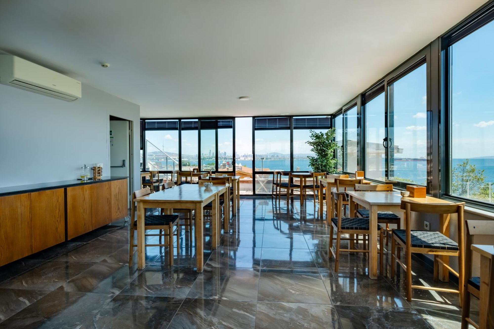 Mangana Hotel 4*