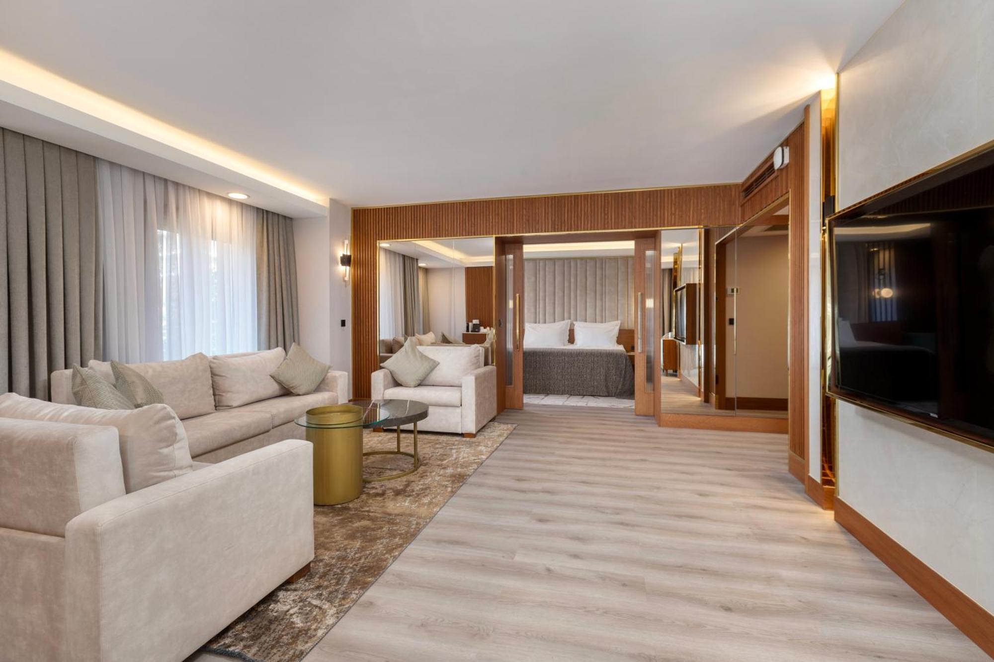 Limak Ambassadore Hotel 4*