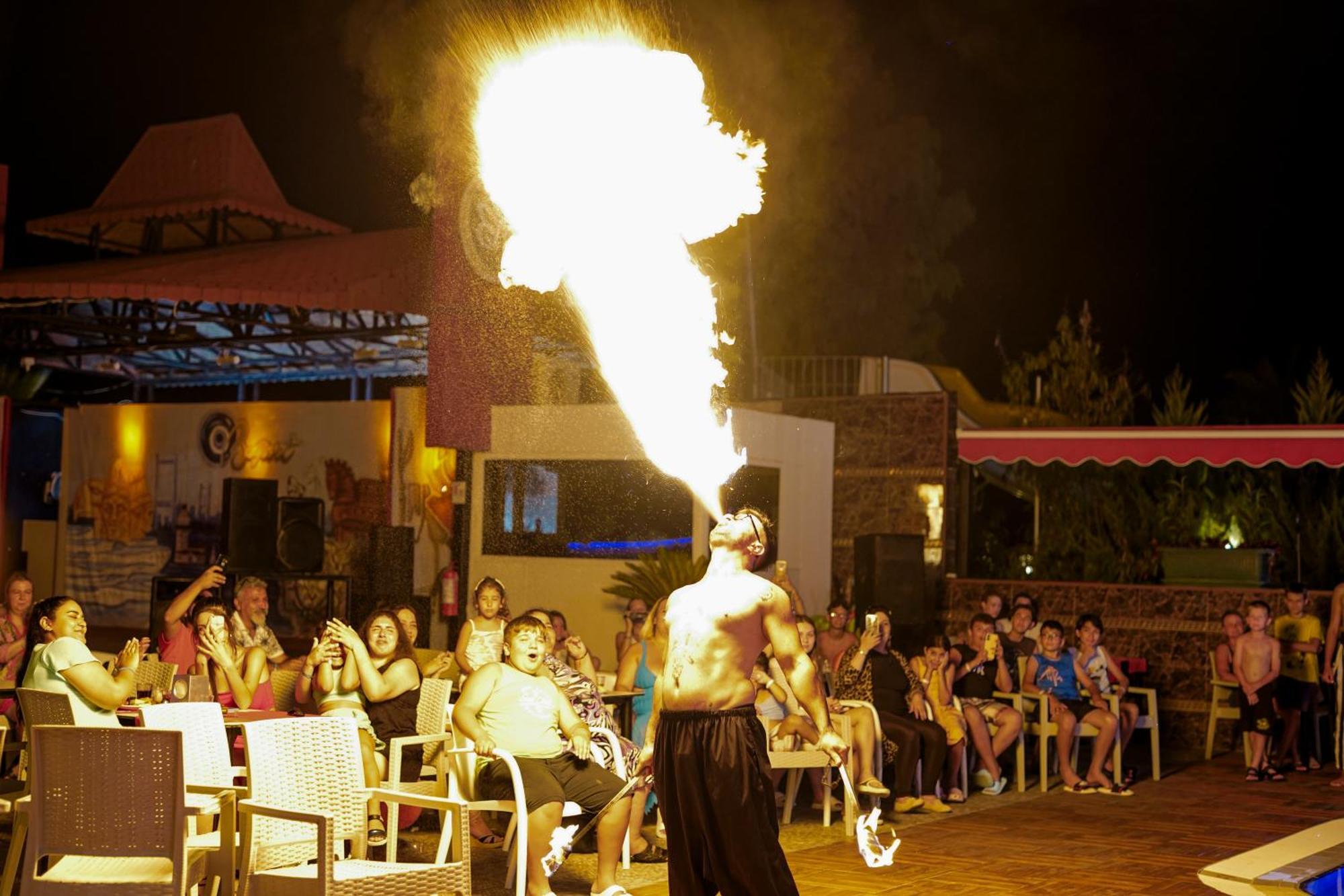 Hotel Aleria Belport