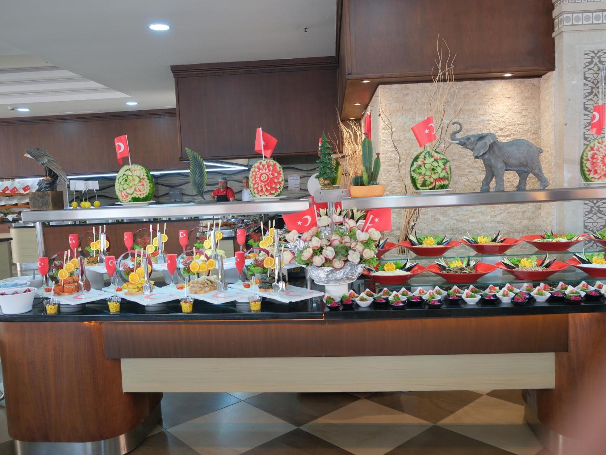 Hotel White Gold & 5*