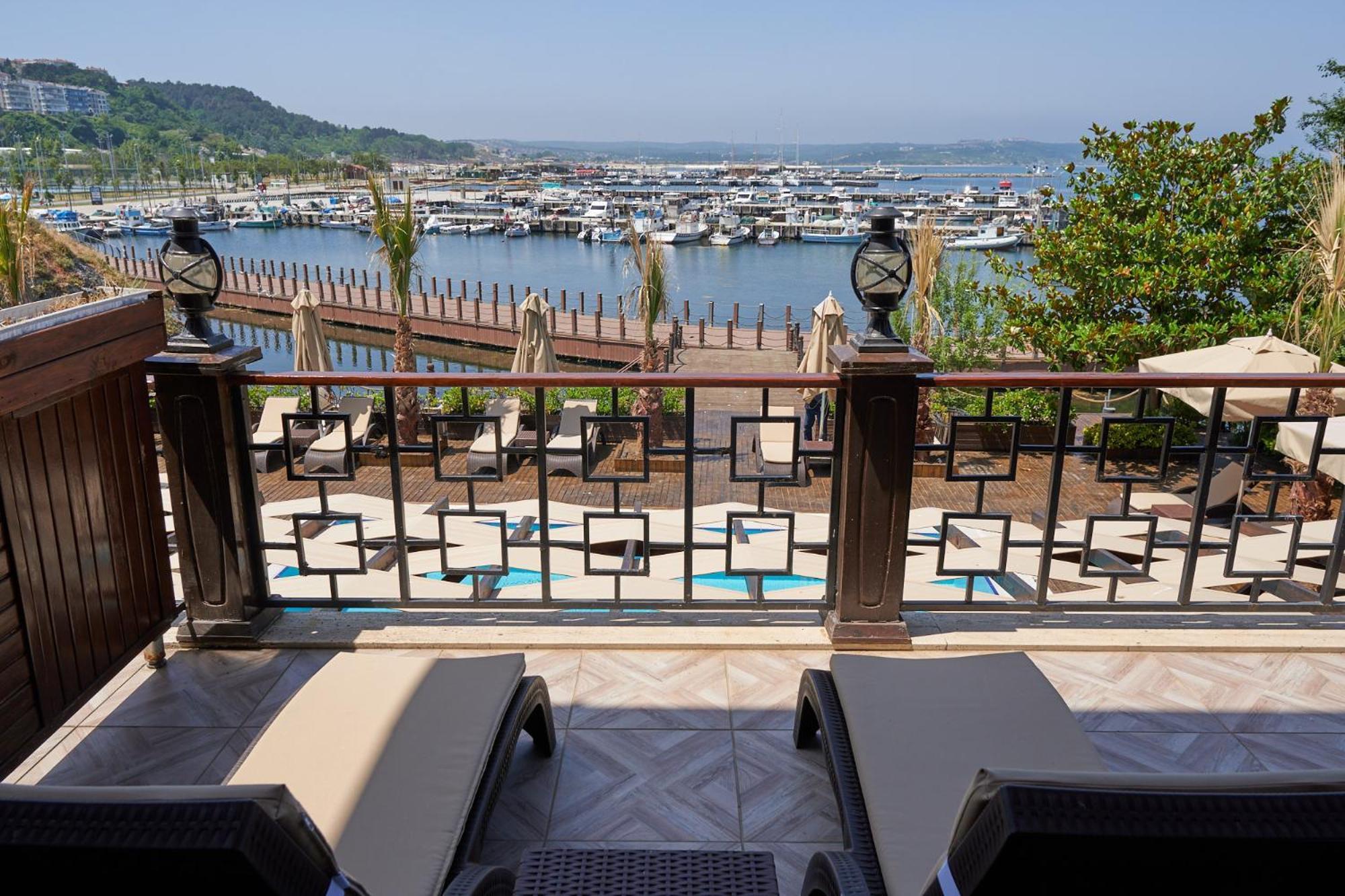 Hotel Phellos Boutique 3*