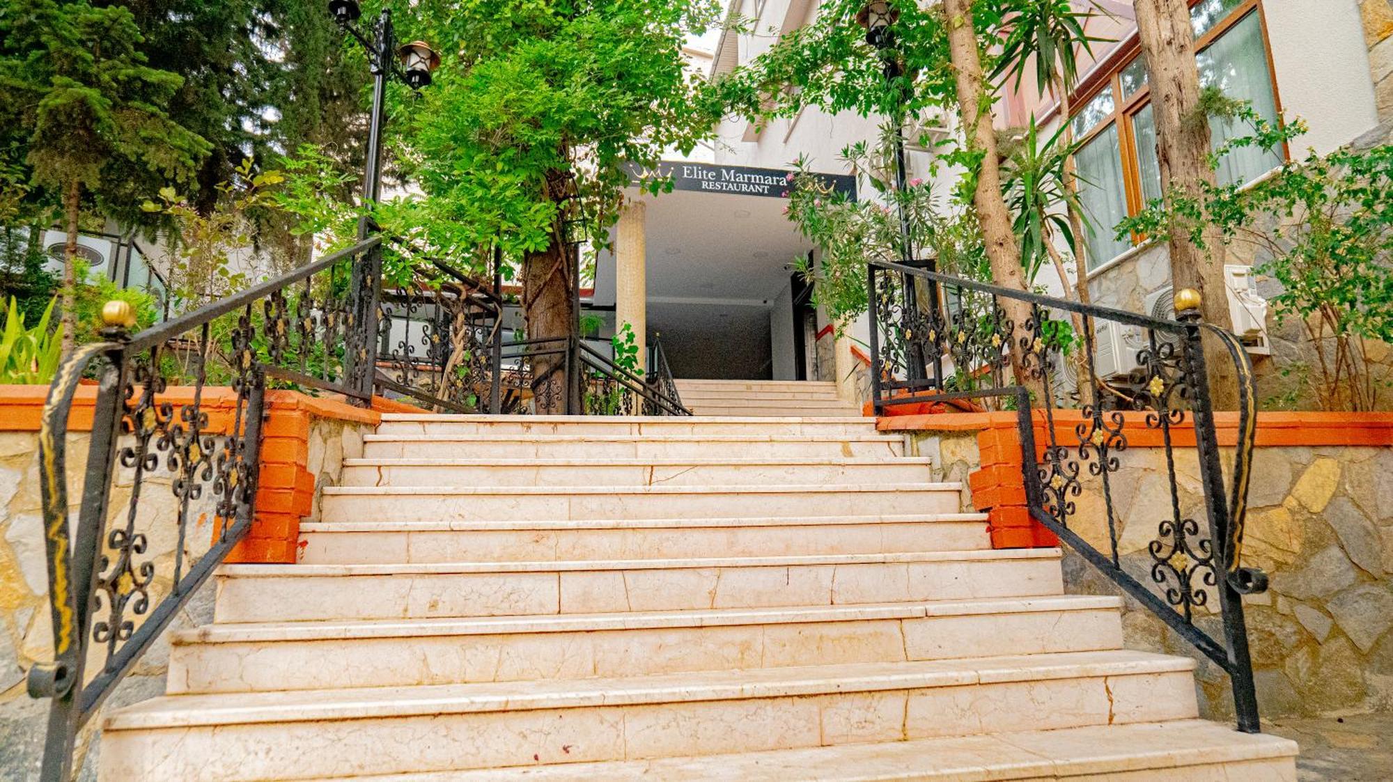 Elite Marmara Pansiyon Camlica Hotel