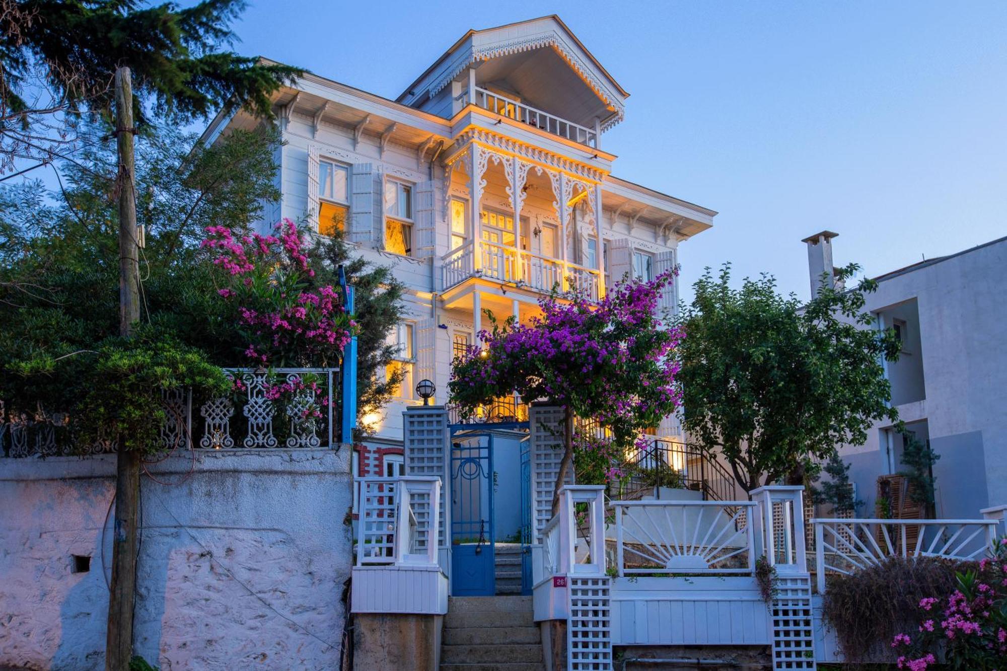Mansion Milia Boutique * Adalar