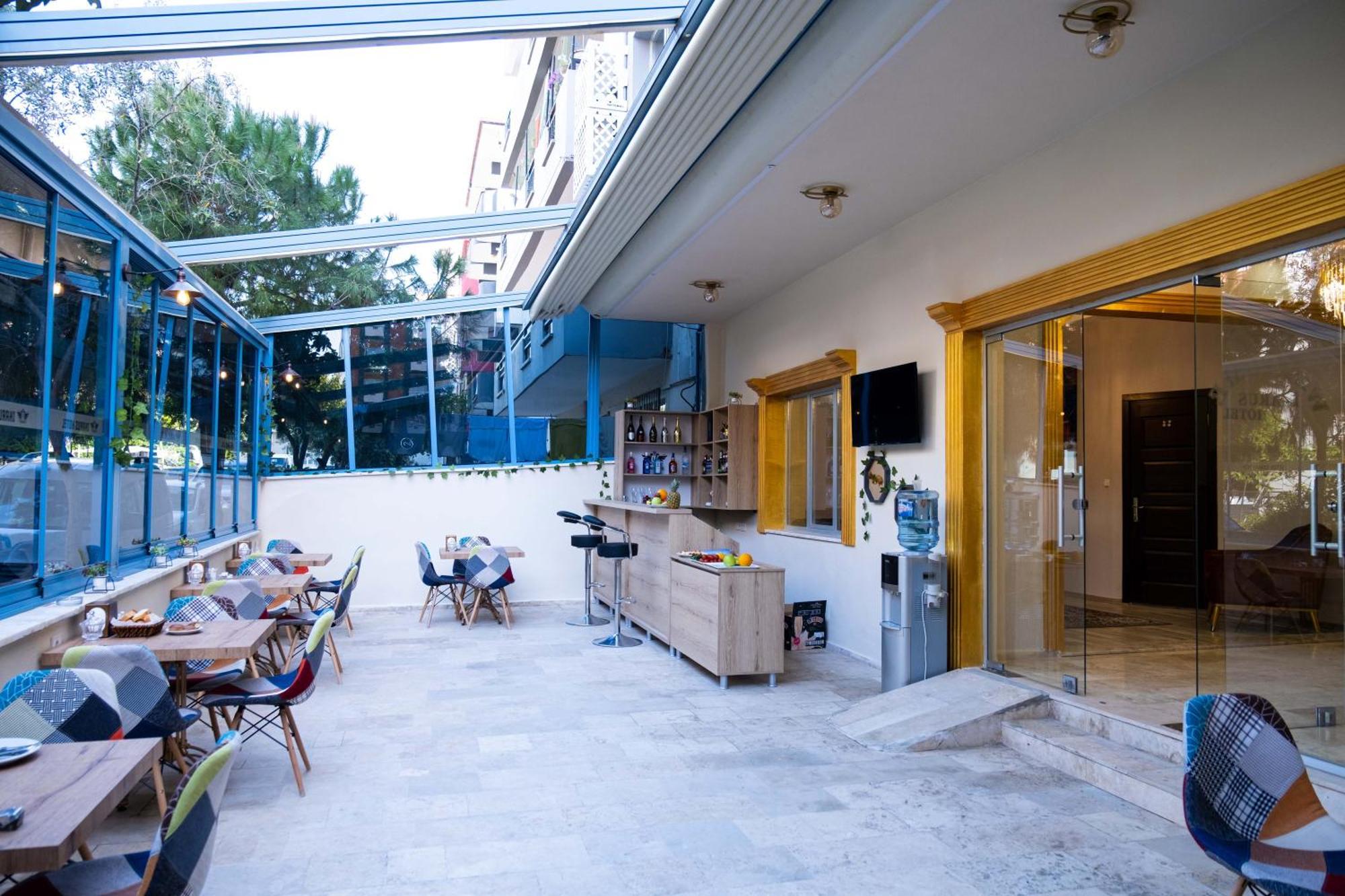Ikarushotel Hotel 2*