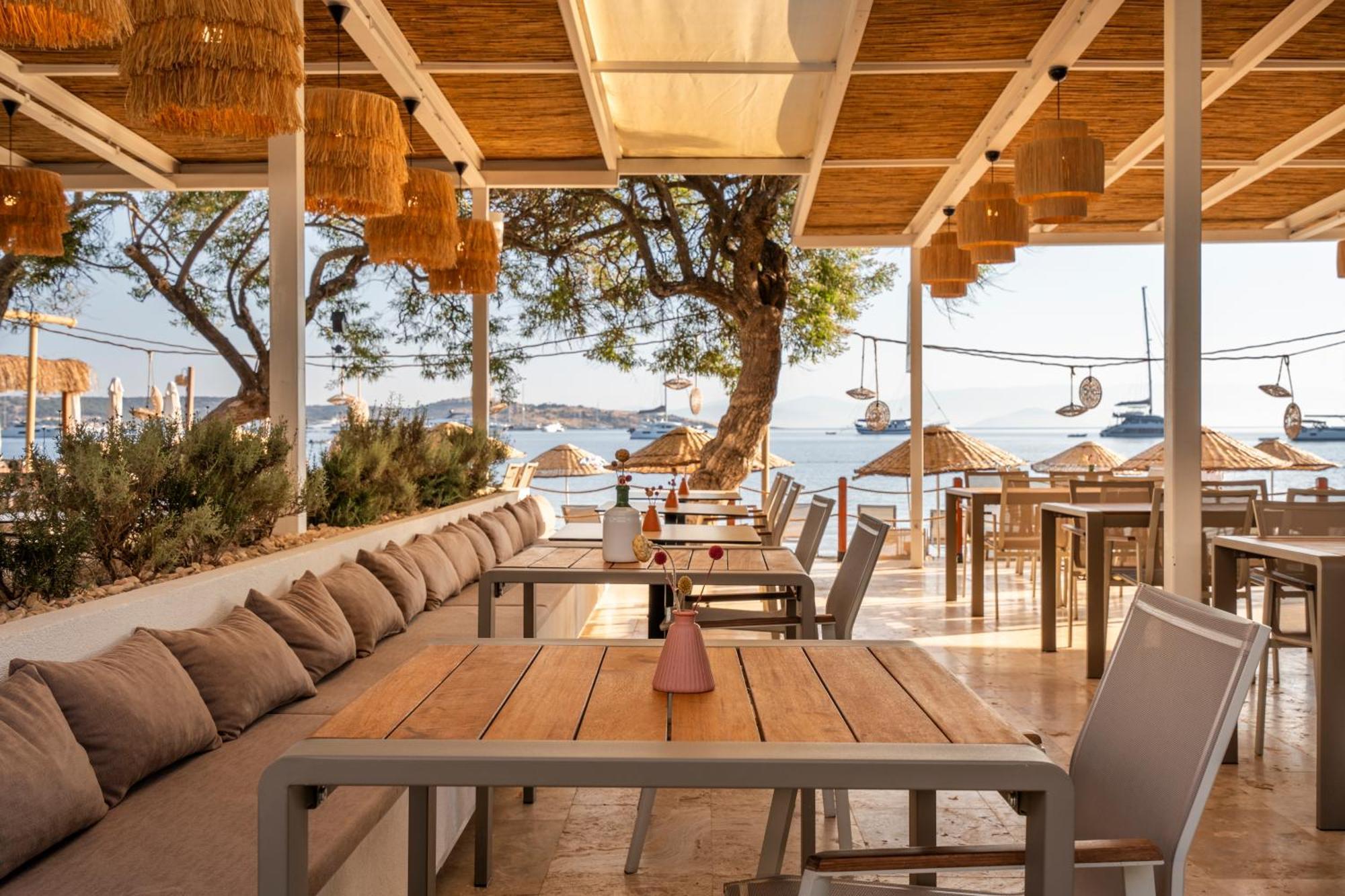Daphnis Hotel Golturkbuku