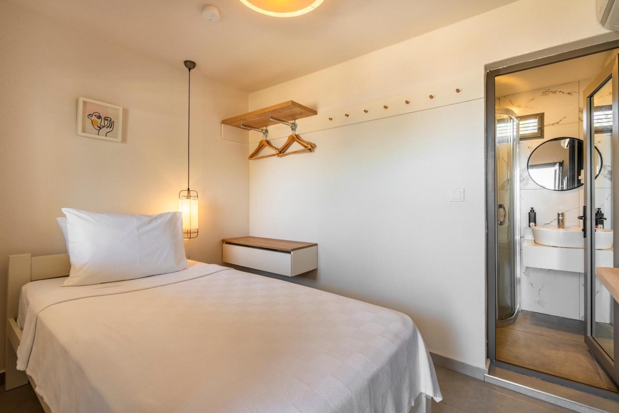 Daphnis Hotel Golturkbuku