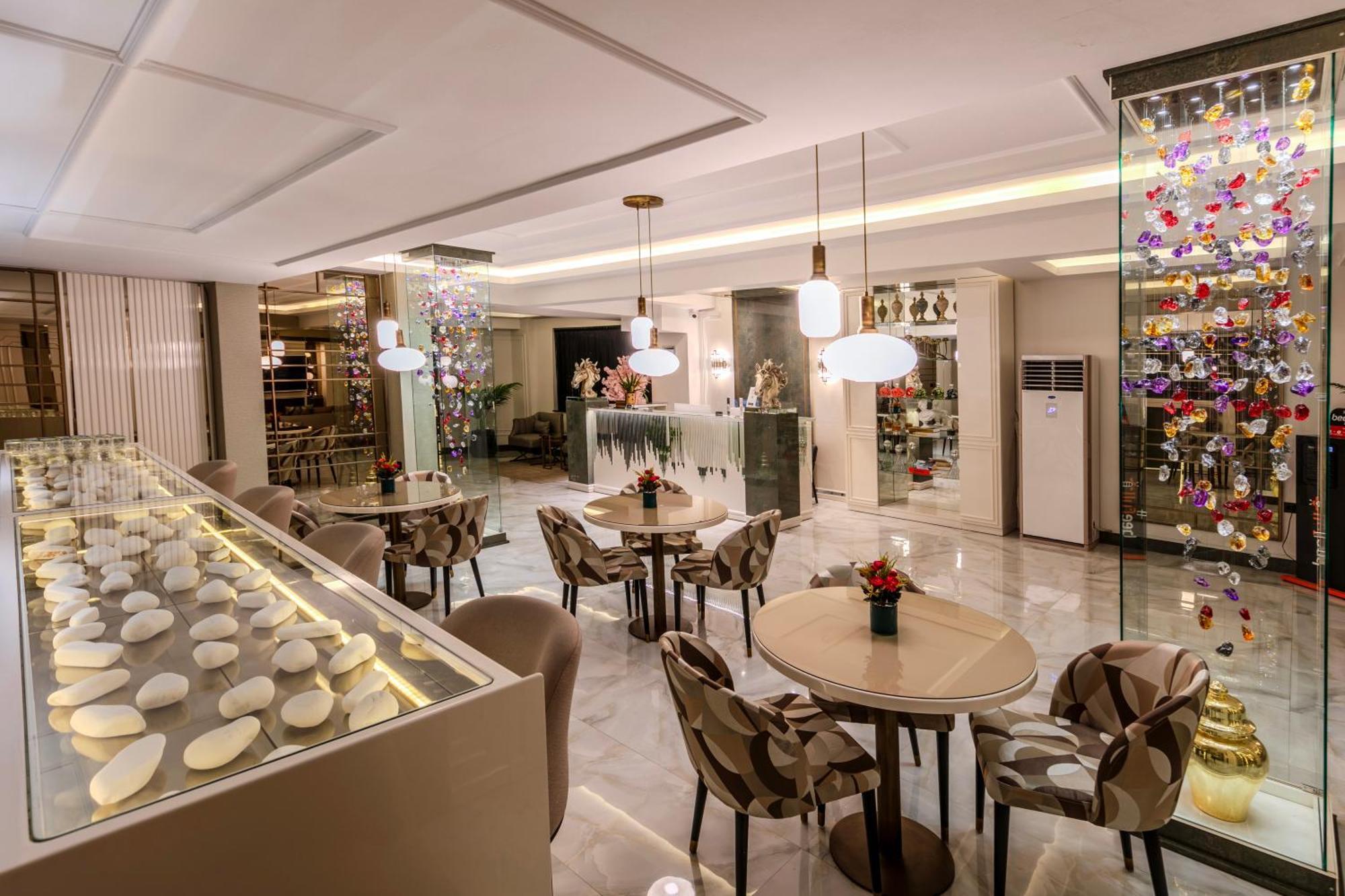 Atar Airport - & Wellness Hotel