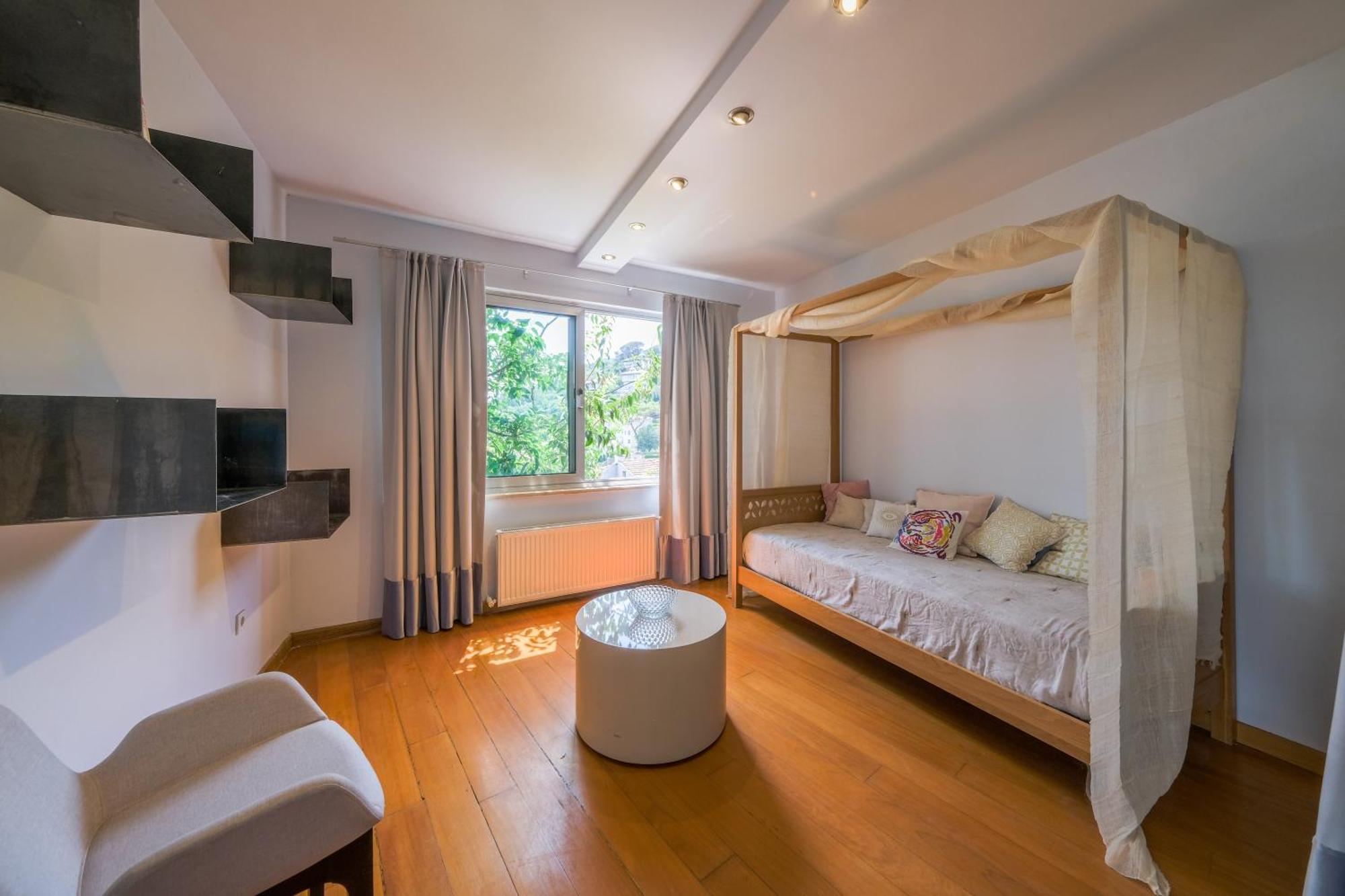 Apartment Maison Detroit Iconic 3br Triplex With Great Views Istanbul