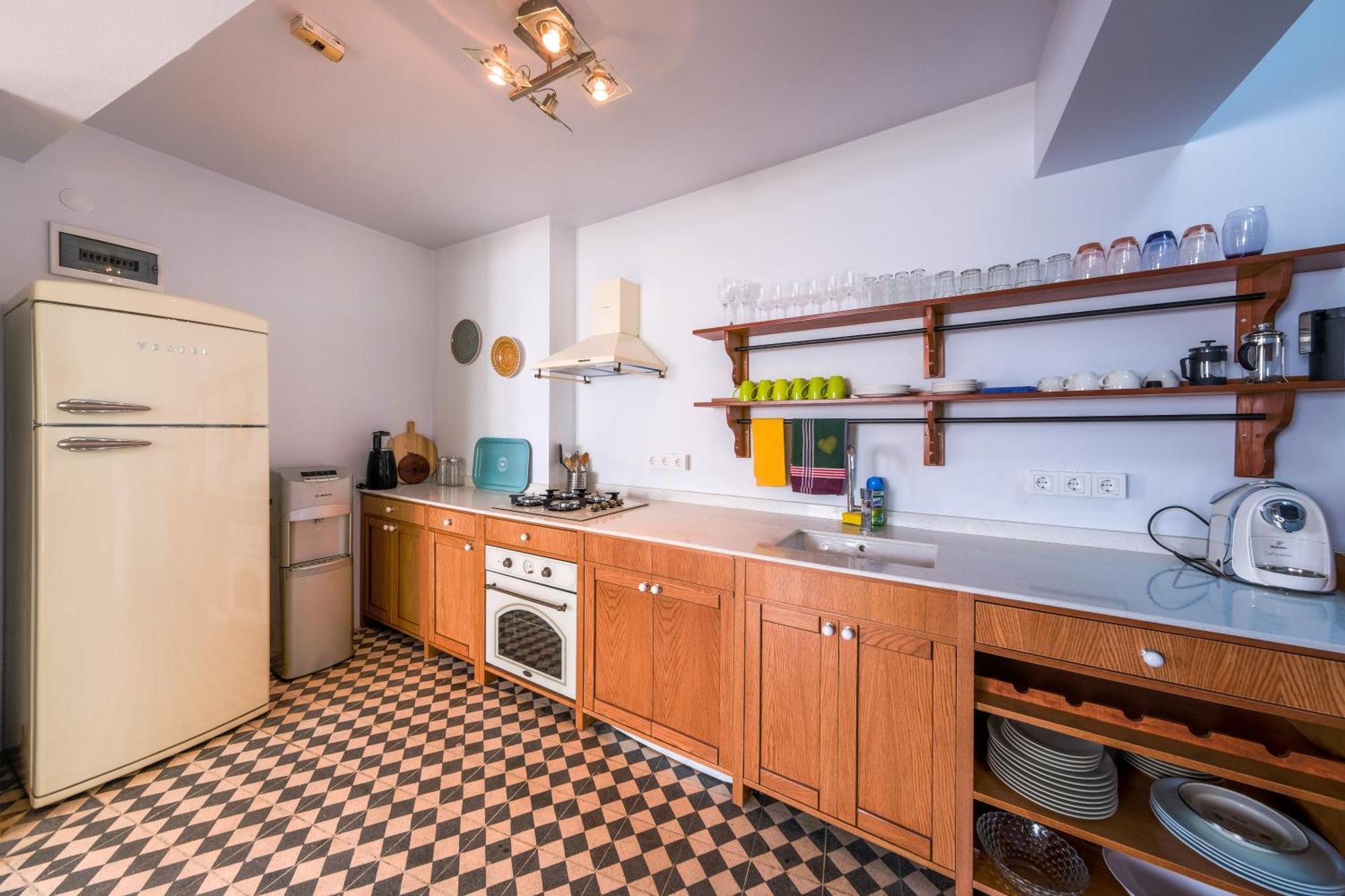 Apartment Maison Detroit Iconic 3br Triplex With Great Views *