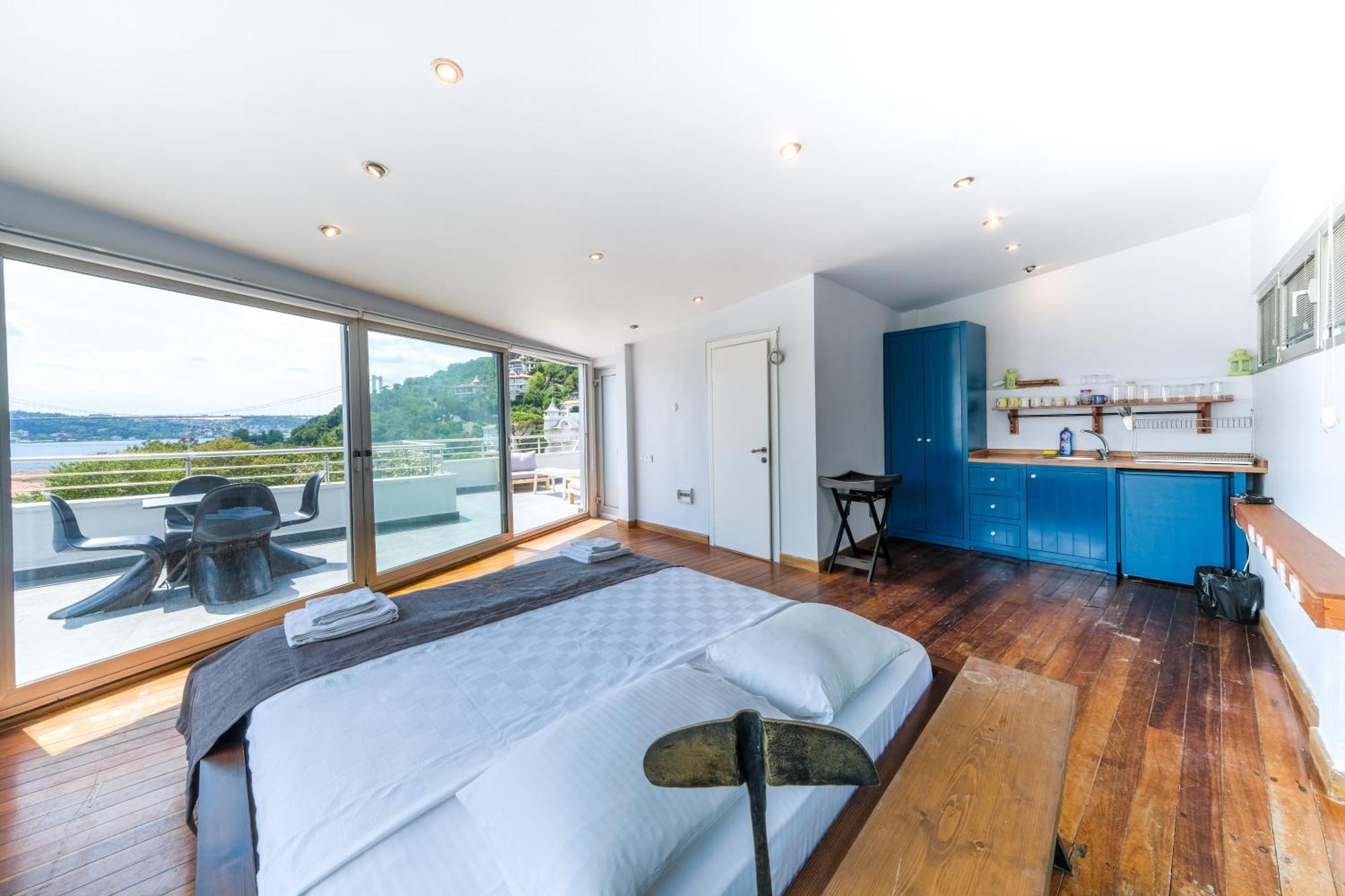 Maison Detroit Iconic 3br Triplex With Great Views Apartment Istanbul