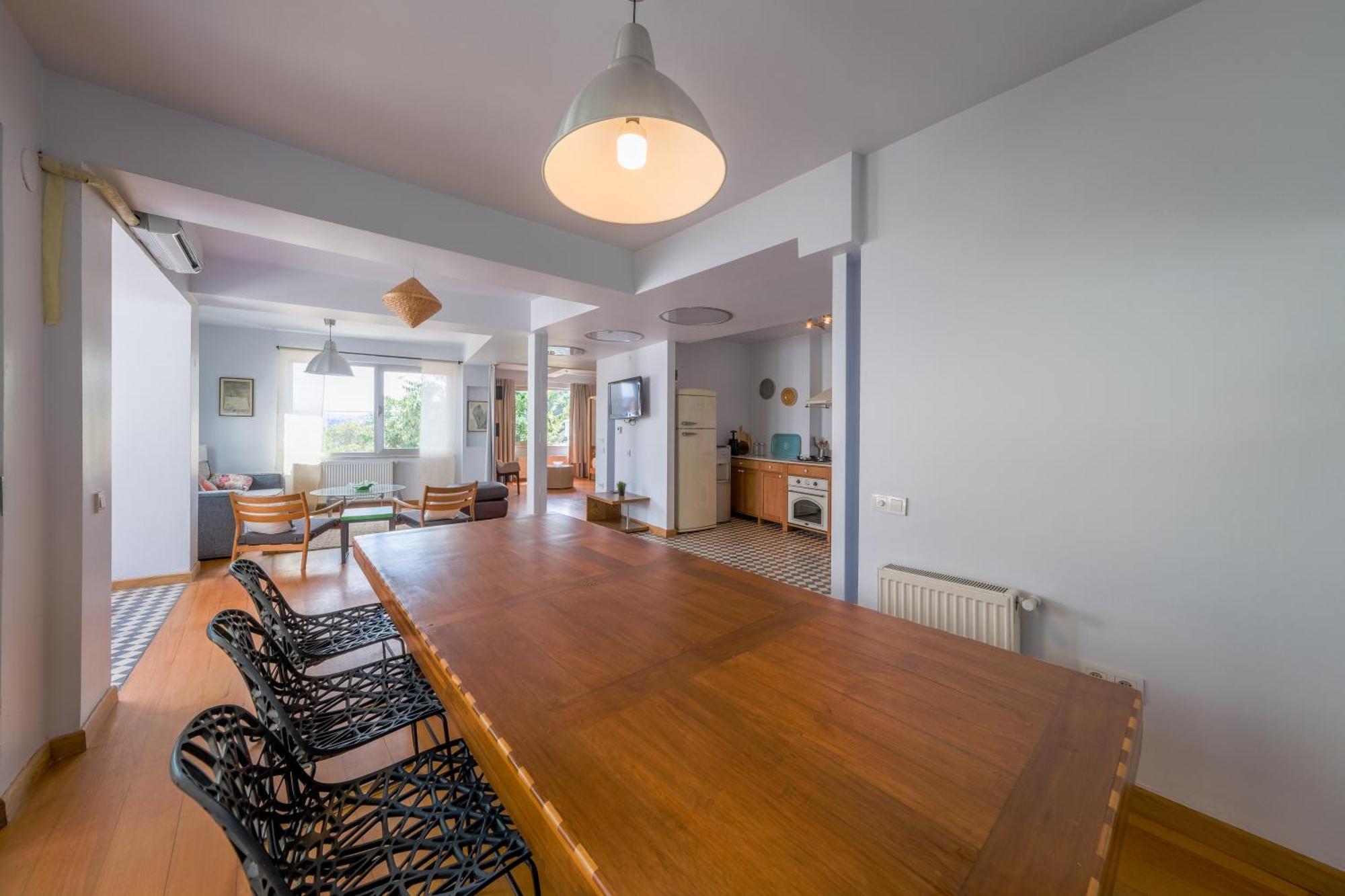 Apartment Maison Detroit Iconic 3br Triplex With Great Views *