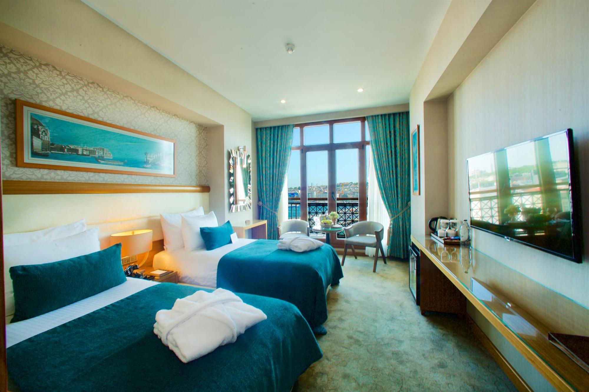 Momento Golden Horn Hotel 4*