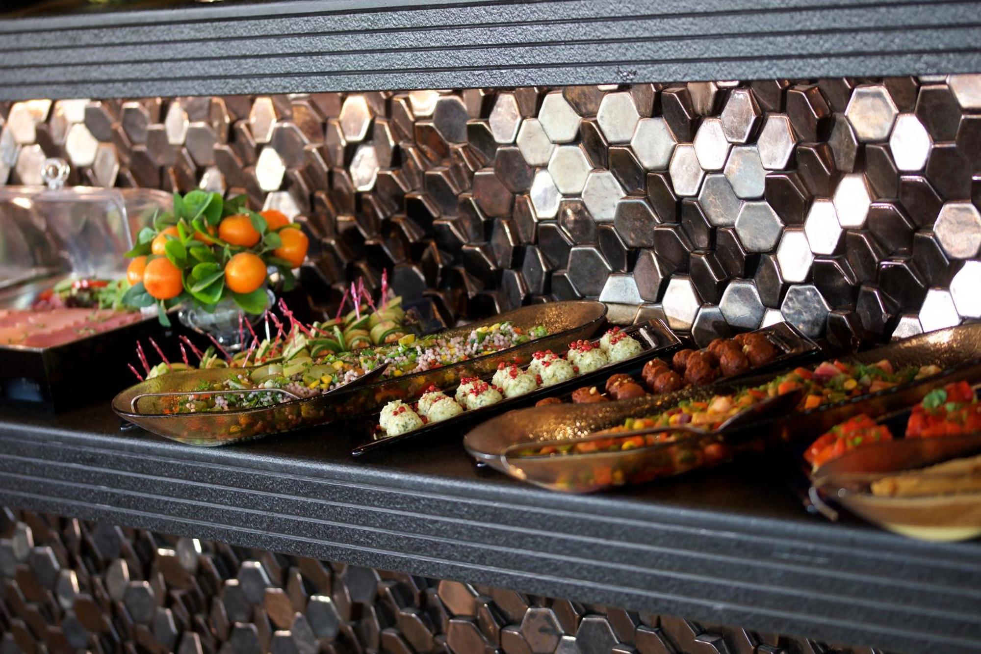 Momento Golden Horn Hotel