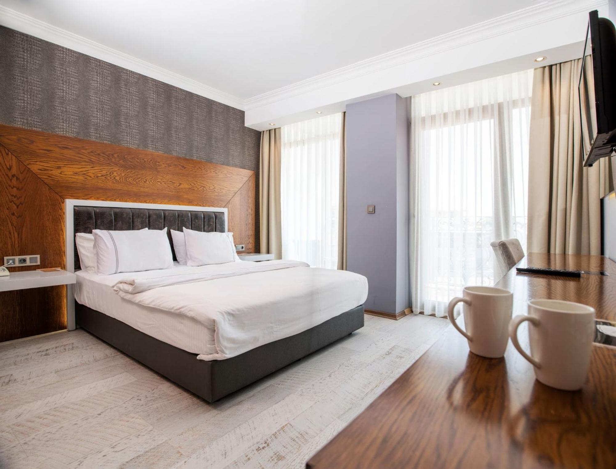 Maison Vourla Hotel 3*