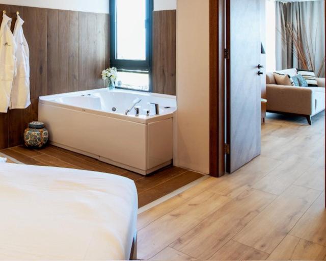 Hotel Maison Vourla 3*