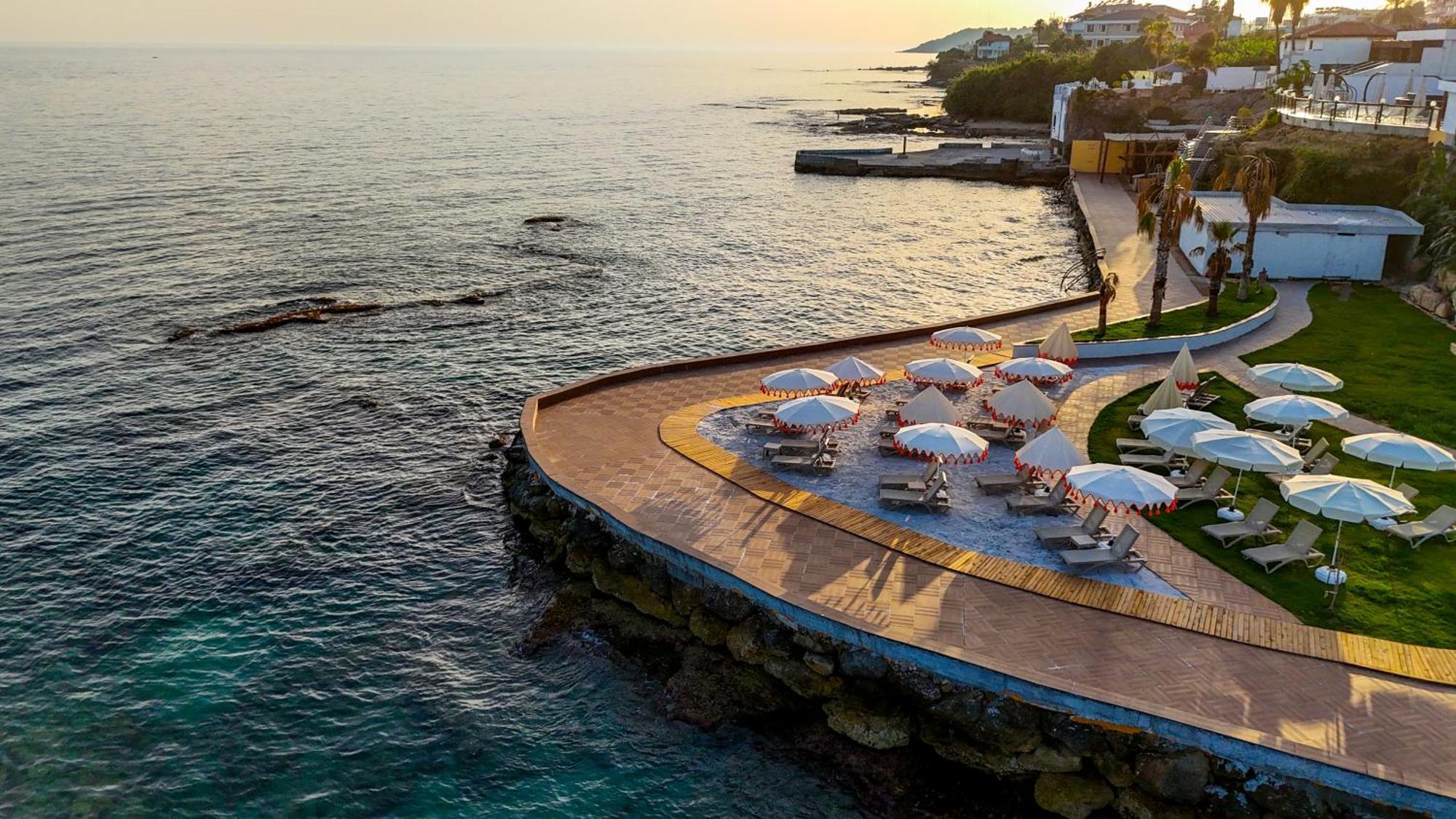 Feniks Priority Hotel 4*