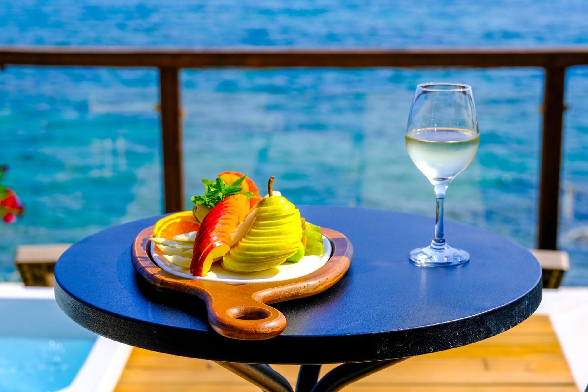 Feniks Priority Hotel 4*