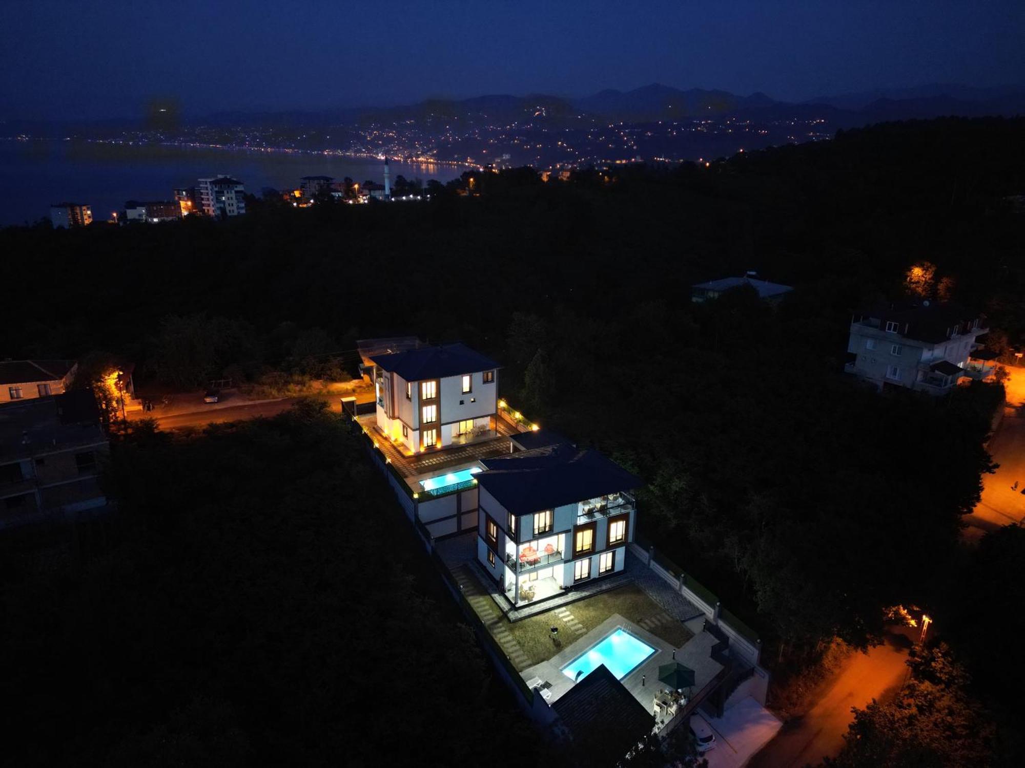 Konakoenue Center 2 Villa *