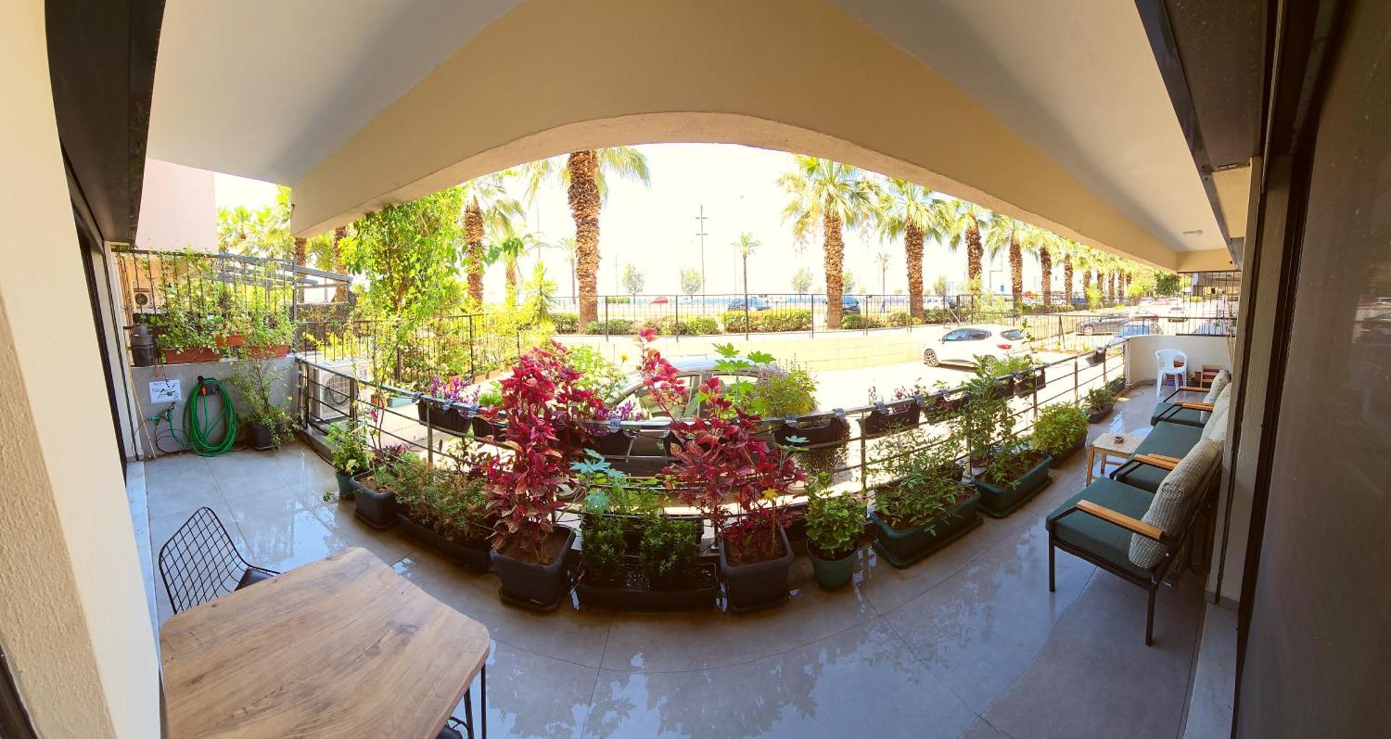 Elegant & Cozy Retreat Home, Center Gem By The Seaside, Steps From The Tram * Izmir