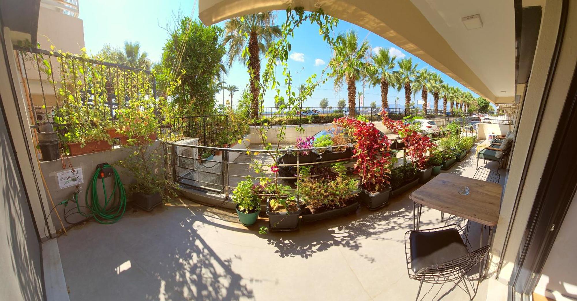 Elegant & Cozy Retreat Home, Center Gem By The Seaside, Steps From The Tram Apartment
