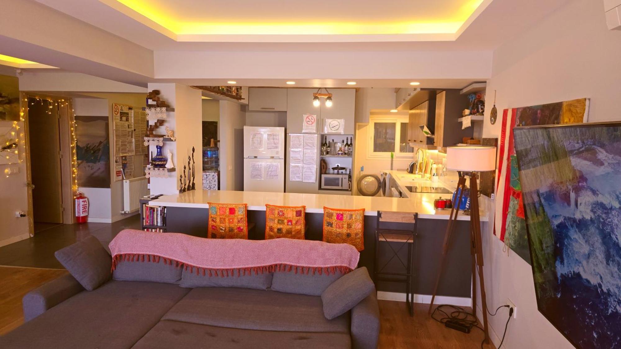 Elegant & Cozy Retreat Home, Center Gem By The Seaside, Steps From The Tram Apartment *