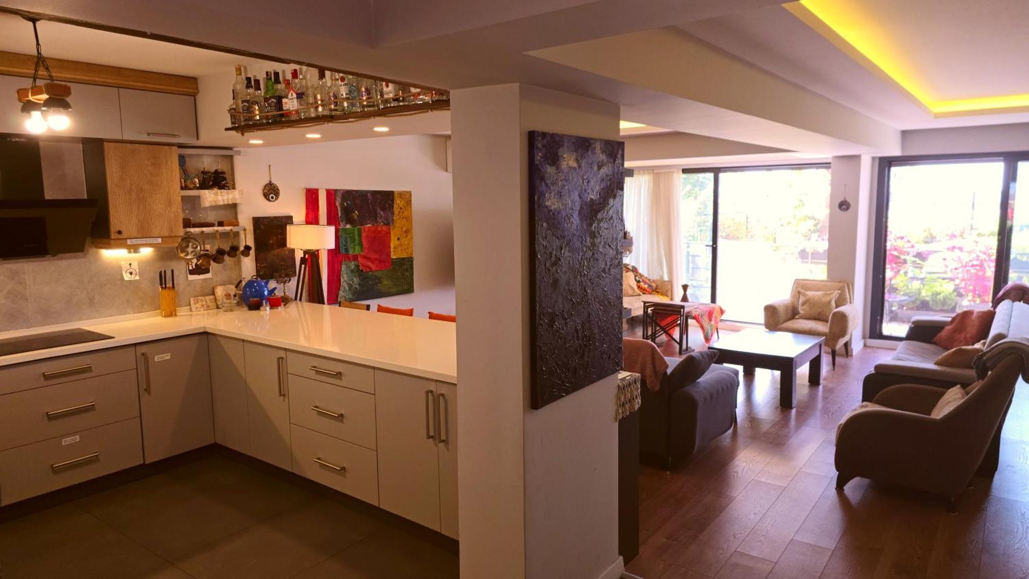 Apartment Elegant & Cozy Retreat Home, Center Gem By The Seaside, Steps From The Tram *