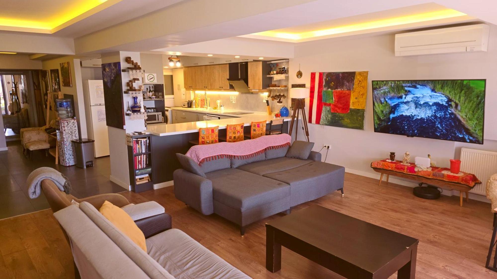 Elegant & Cozy Retreat Home, Center Gem By The Seaside, Steps From The Tram *