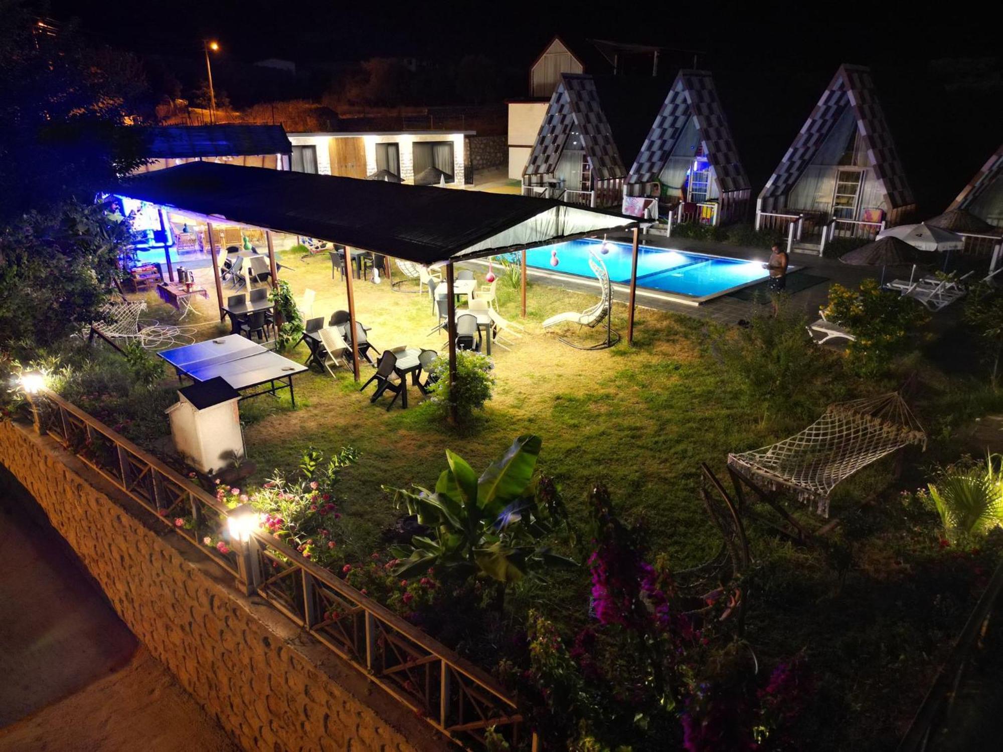 Aparthotel Bu *