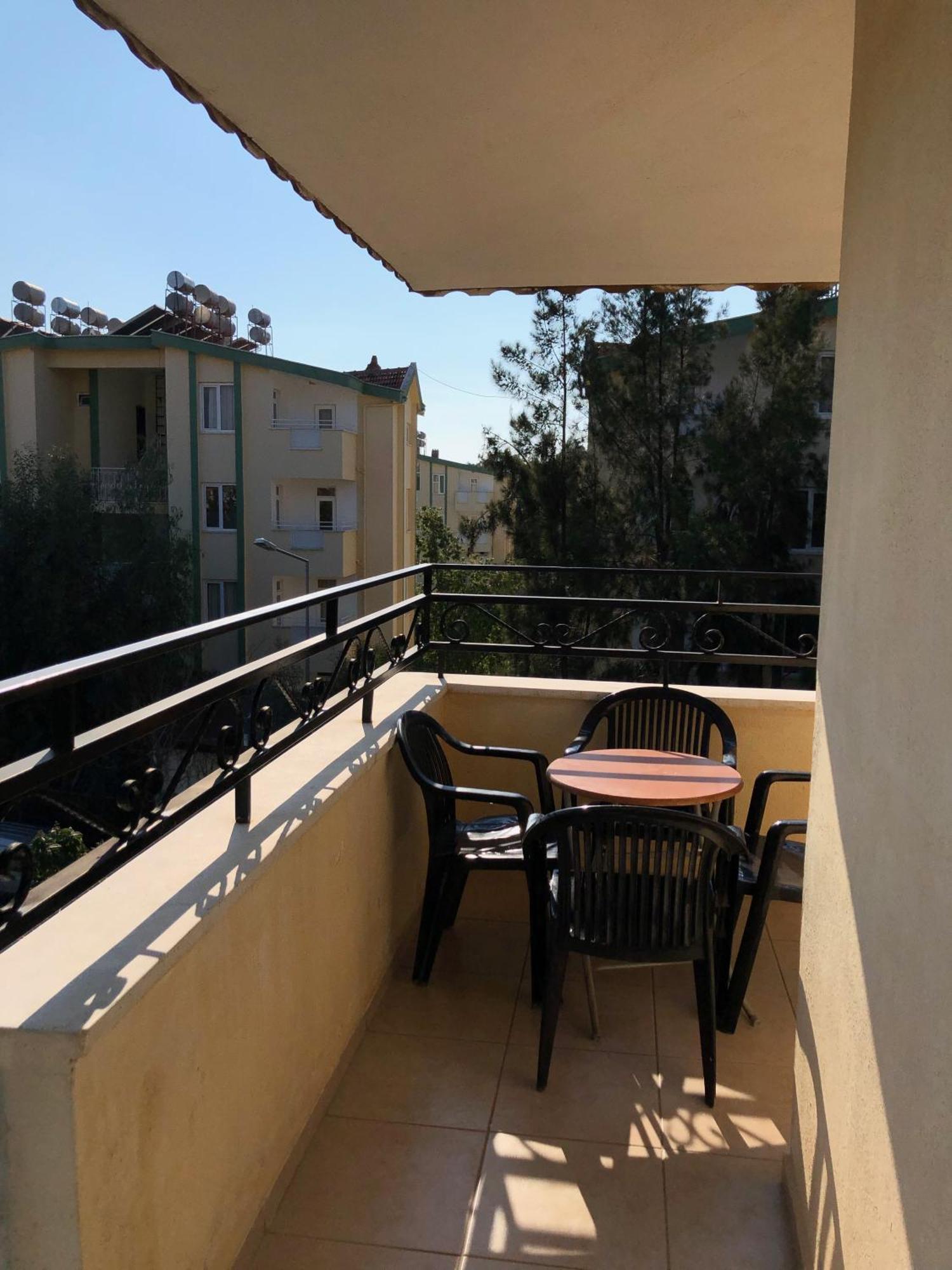 Melissa Garden Apart 3*