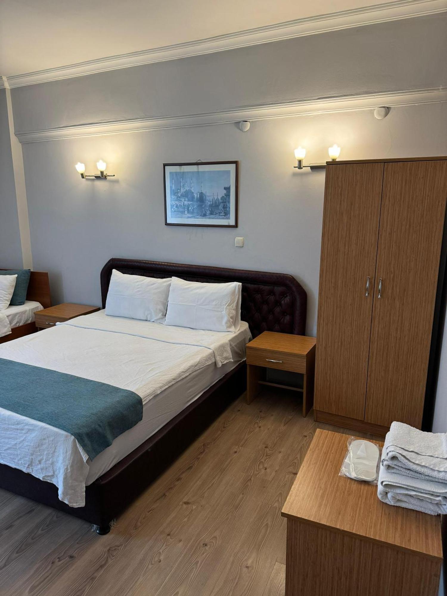 Elite Center Hotel 3*