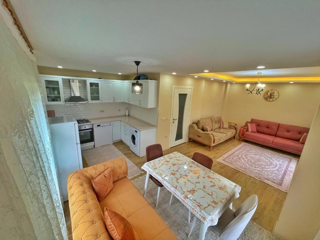 Aparthotel Zeren Kamalac