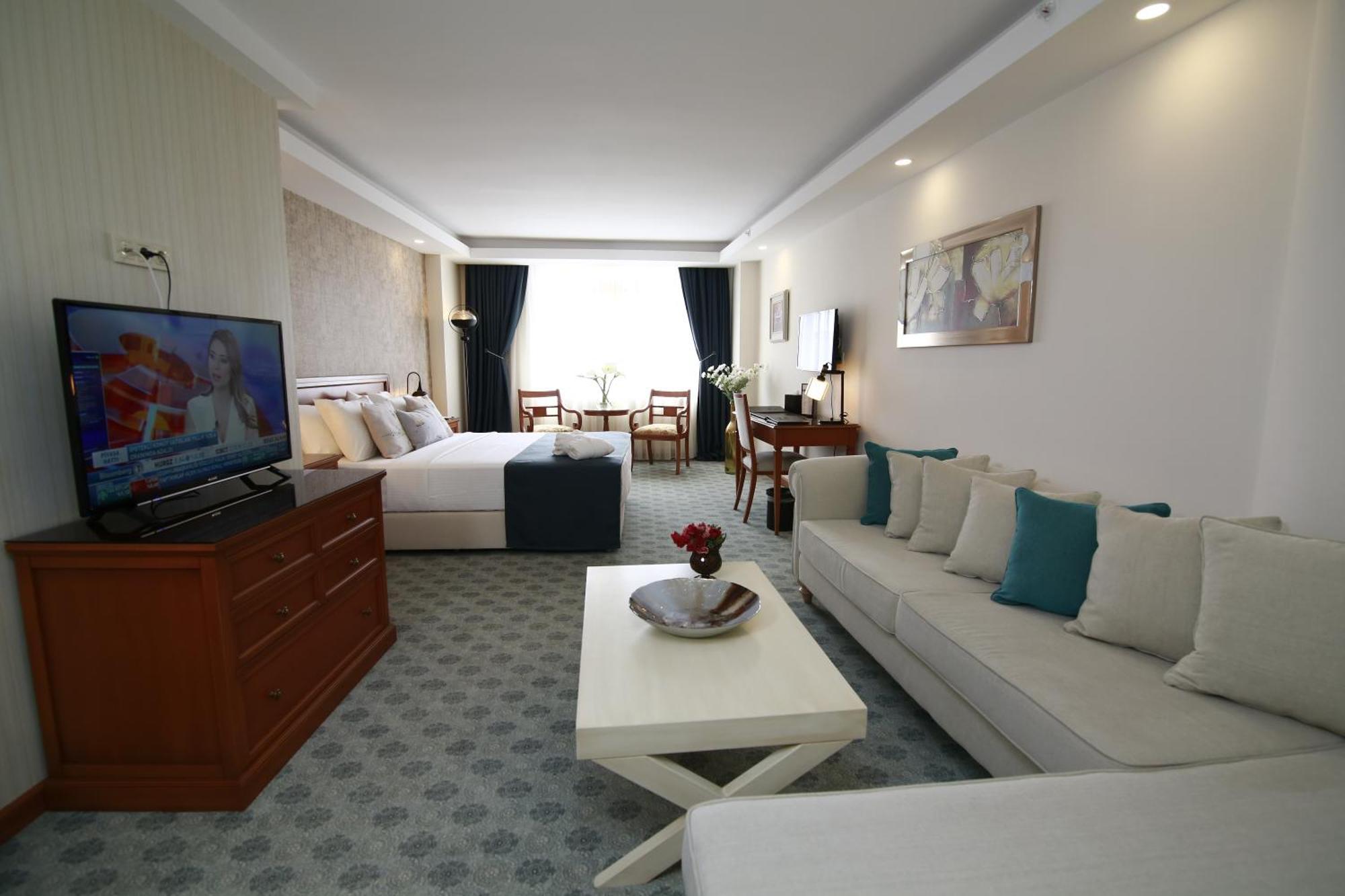 Tuzla Garden & 4*