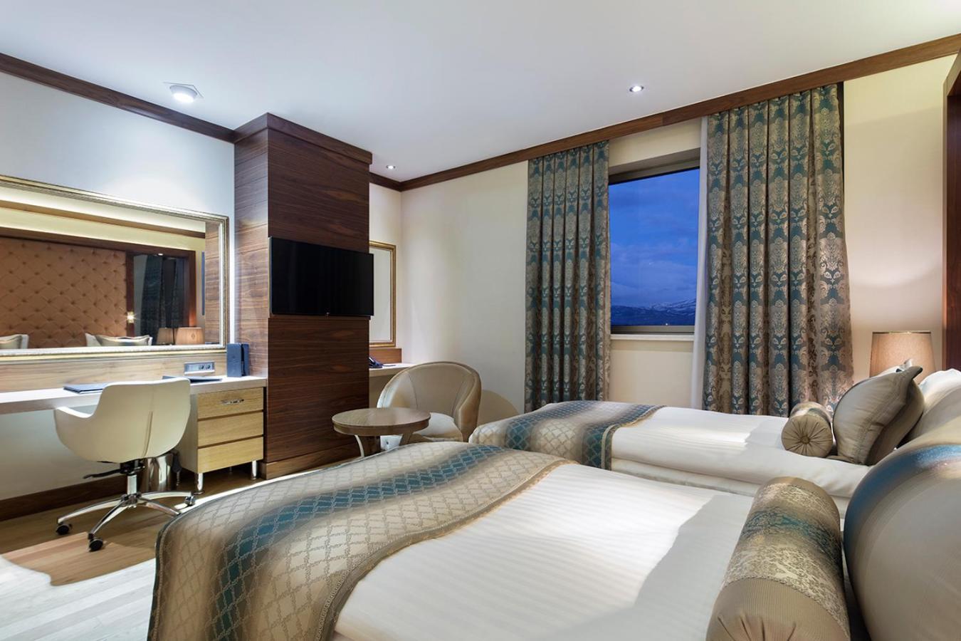 Grand Millennium Hotel