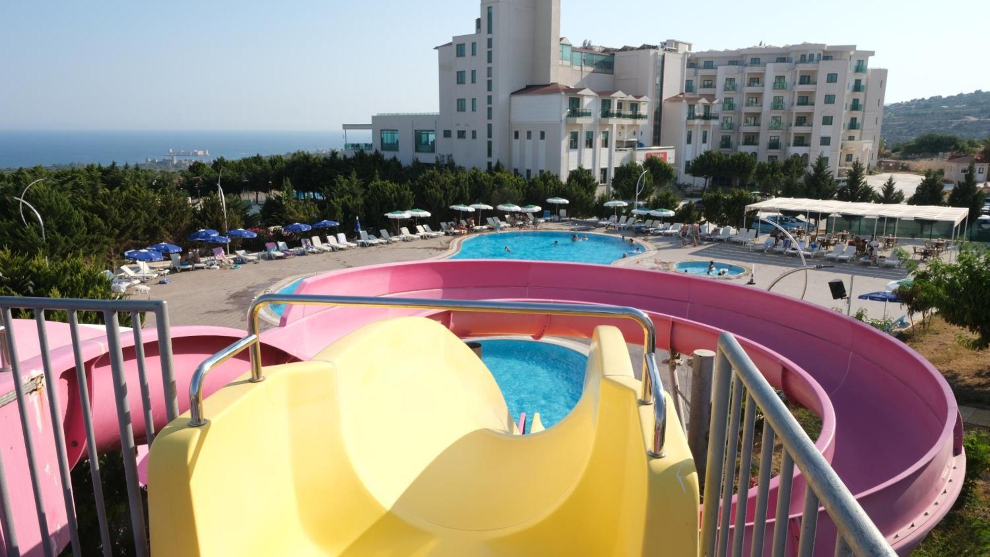 Ramada By Wyndham Hotel 3*
