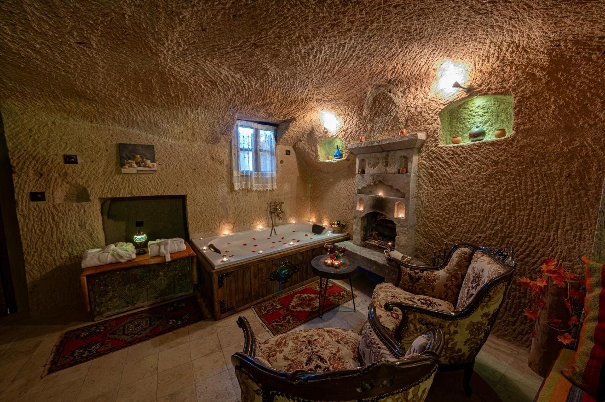Shiraz Cave Cappadocia *