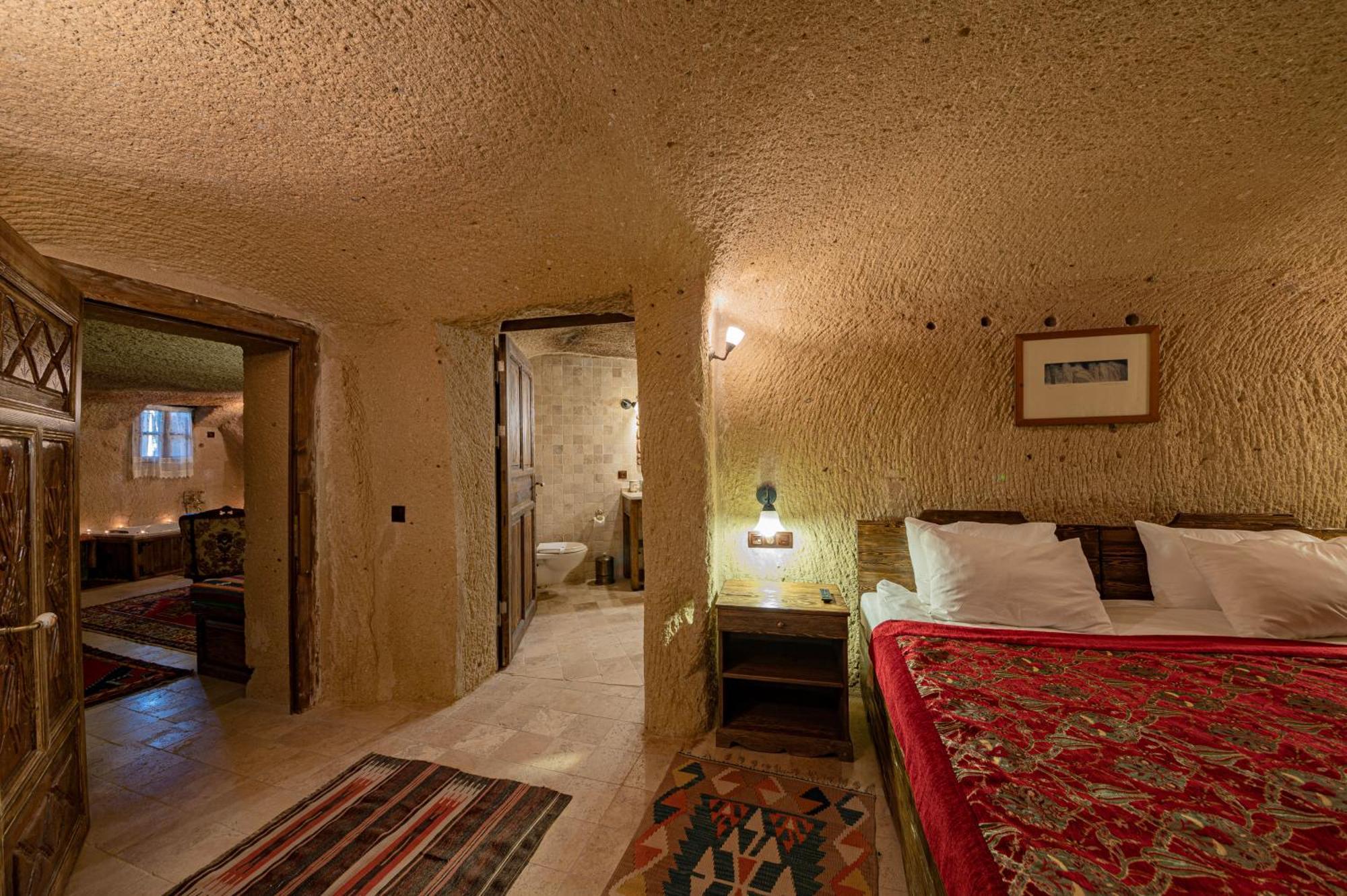 Shiraz Cave Cappadocia *