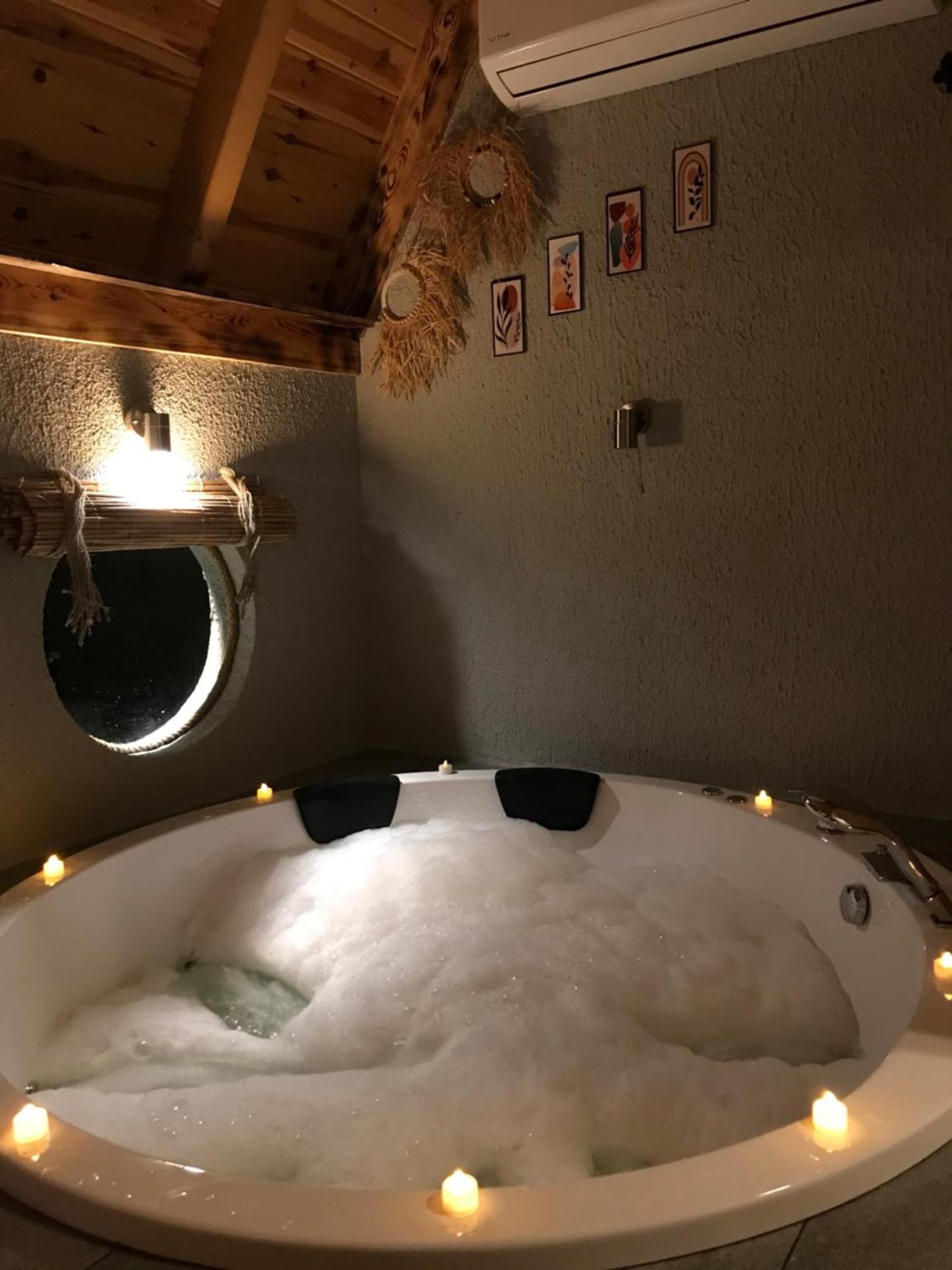 Hotel My World *