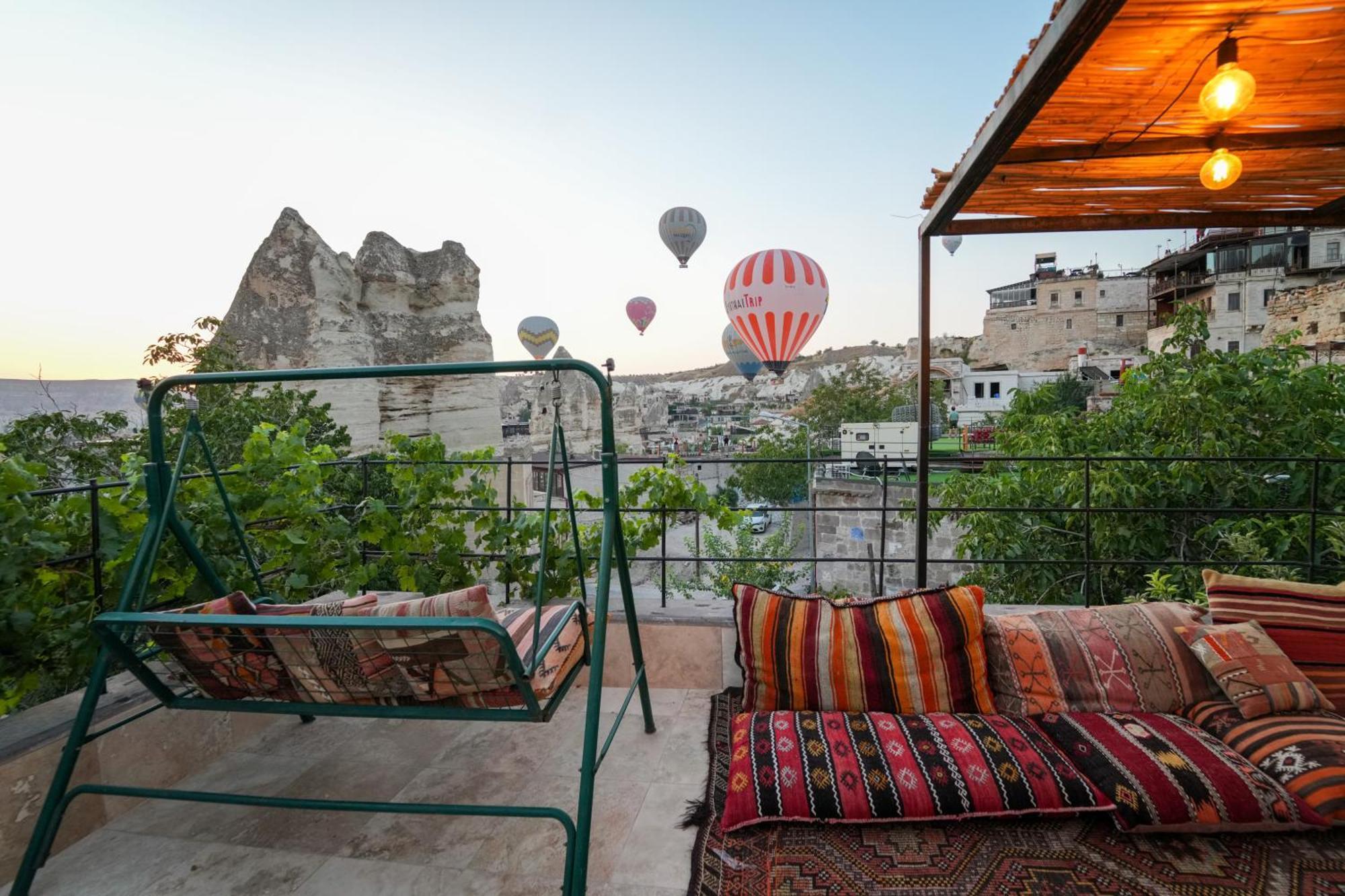 Hotel Matiana View Cave