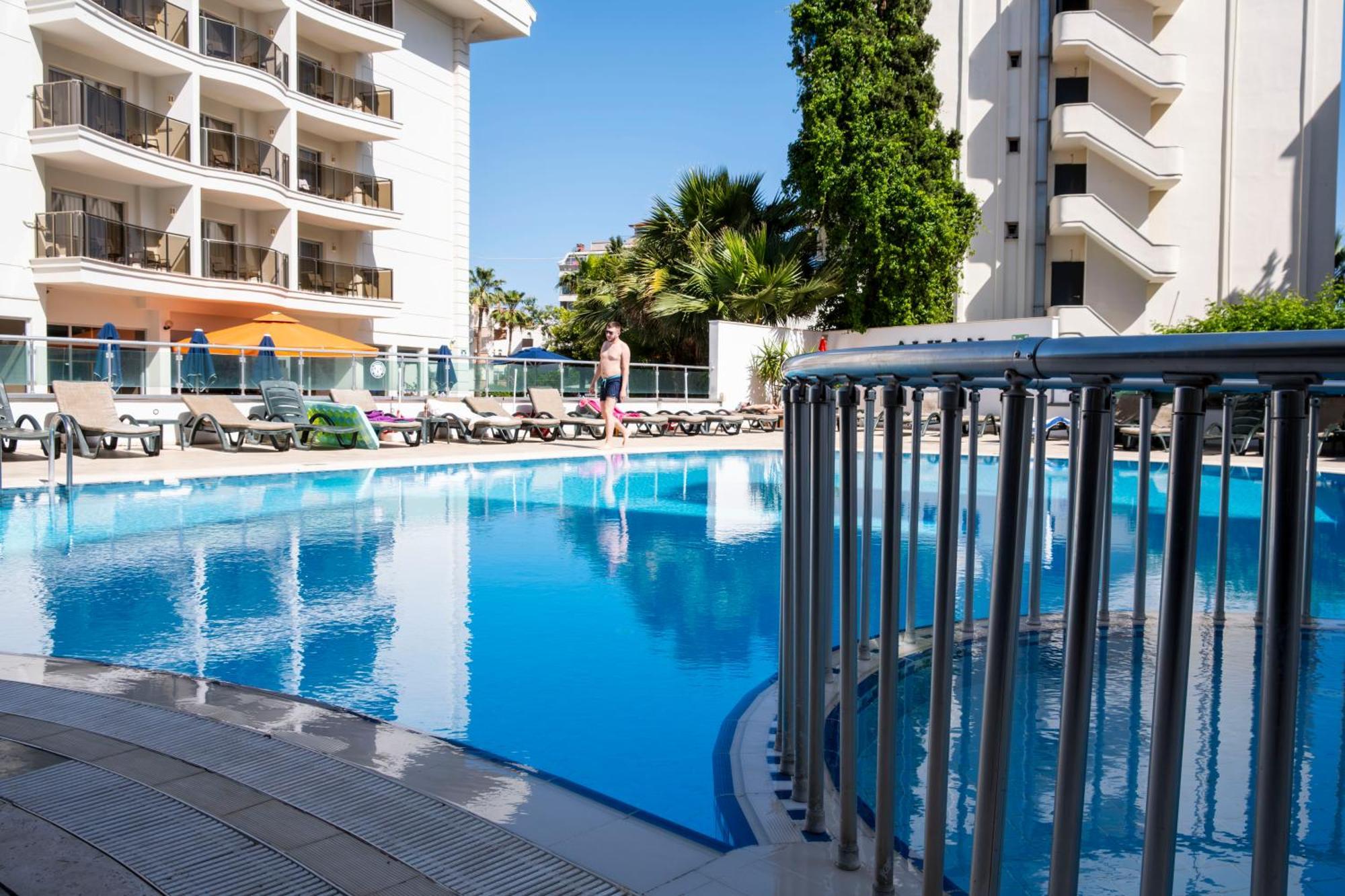 Hotel Alkan 3*