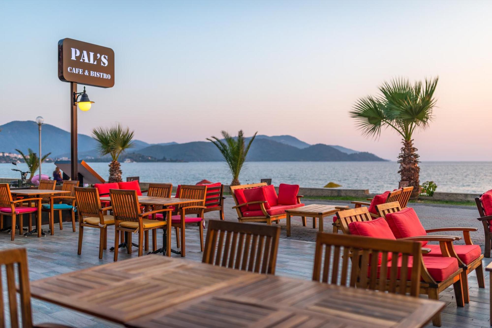 Yasemin Hotel 3*