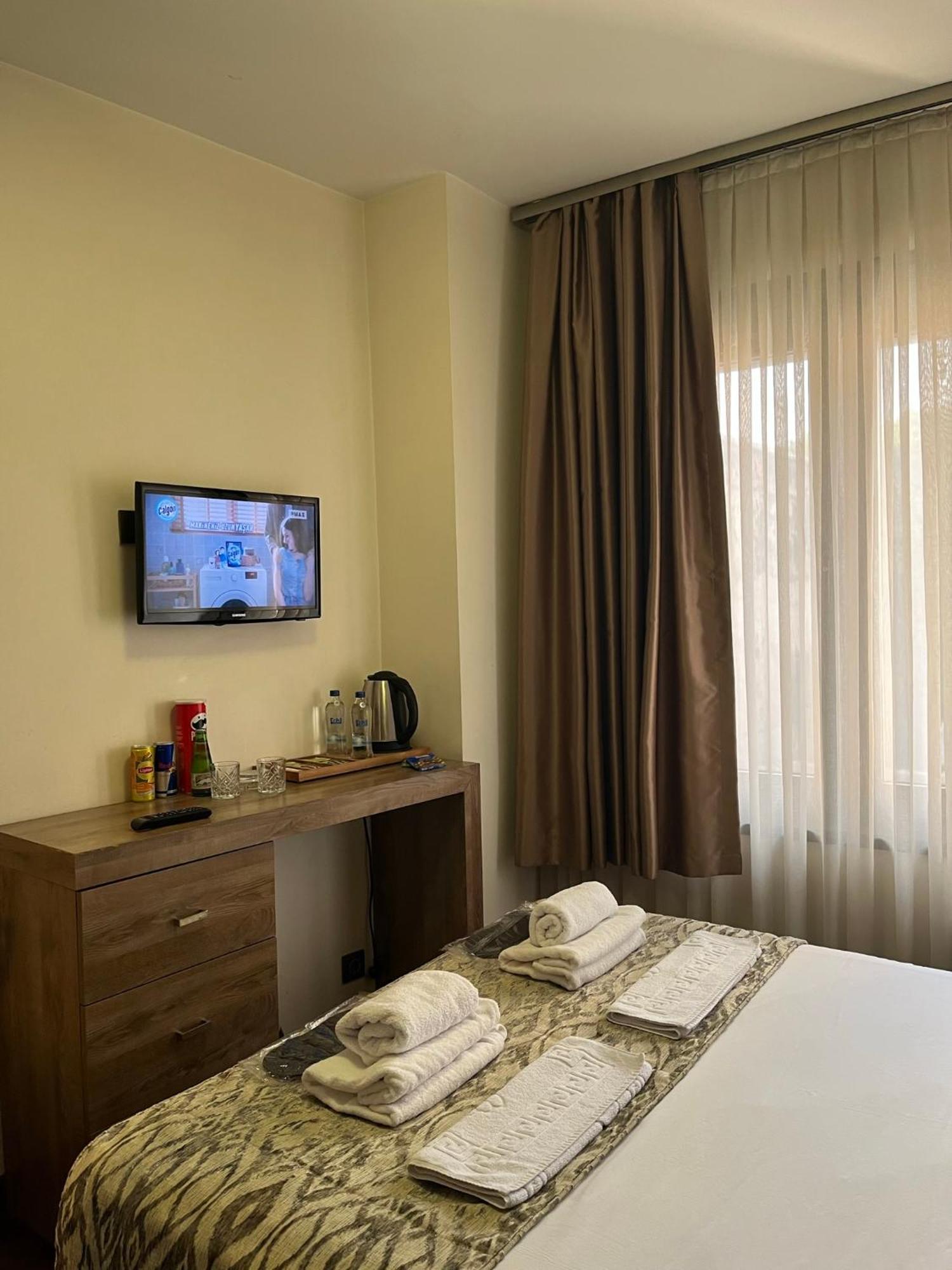 Pandora Hotel
