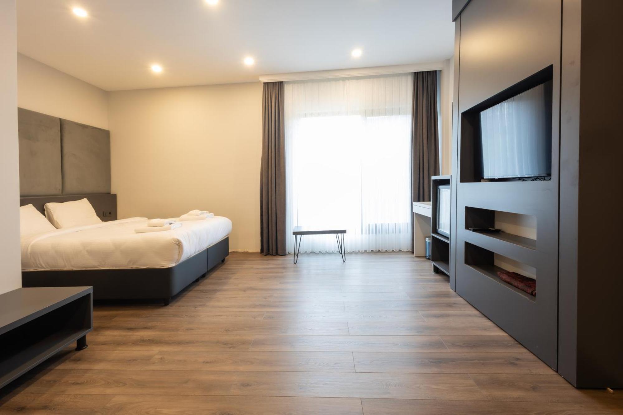 Santana Hotel
