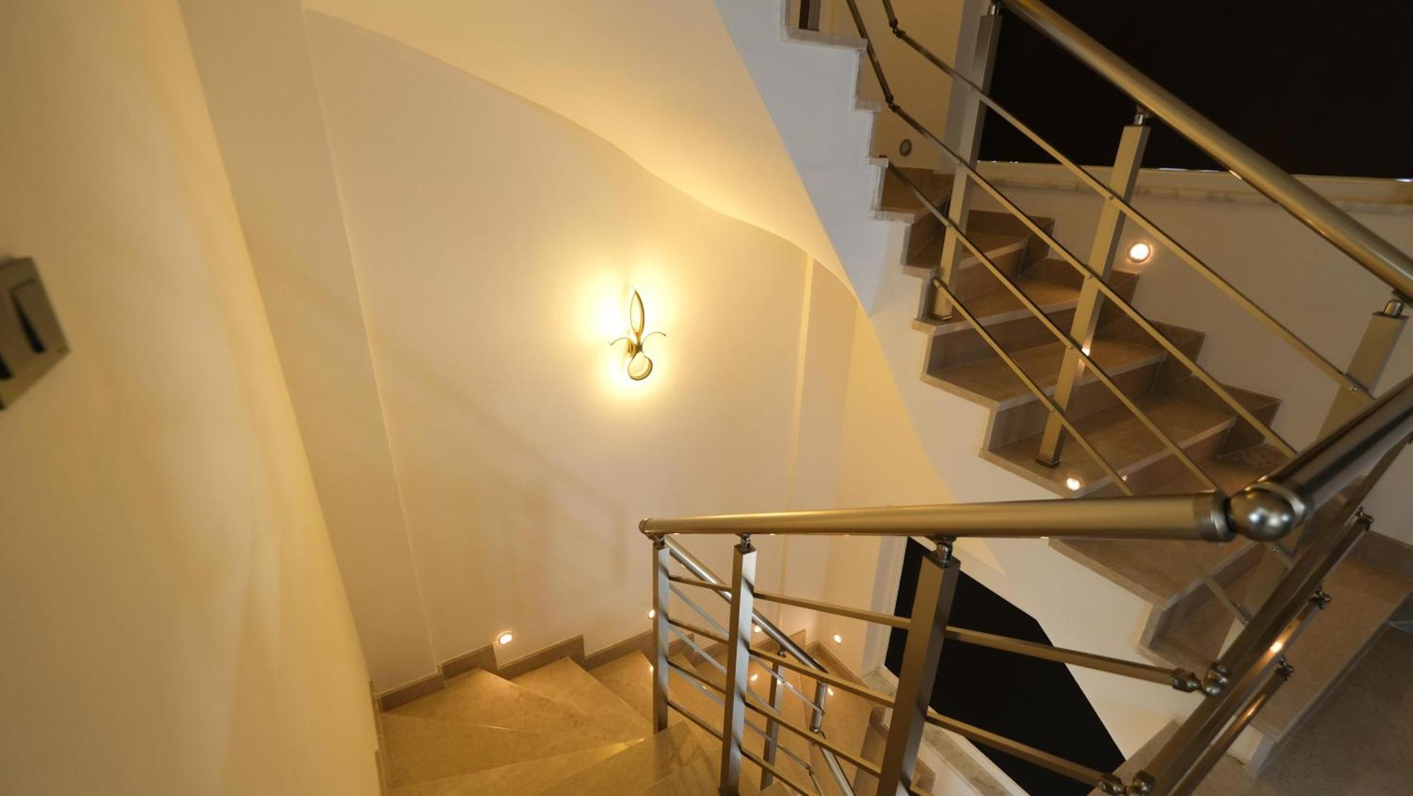 Prestige Villa *