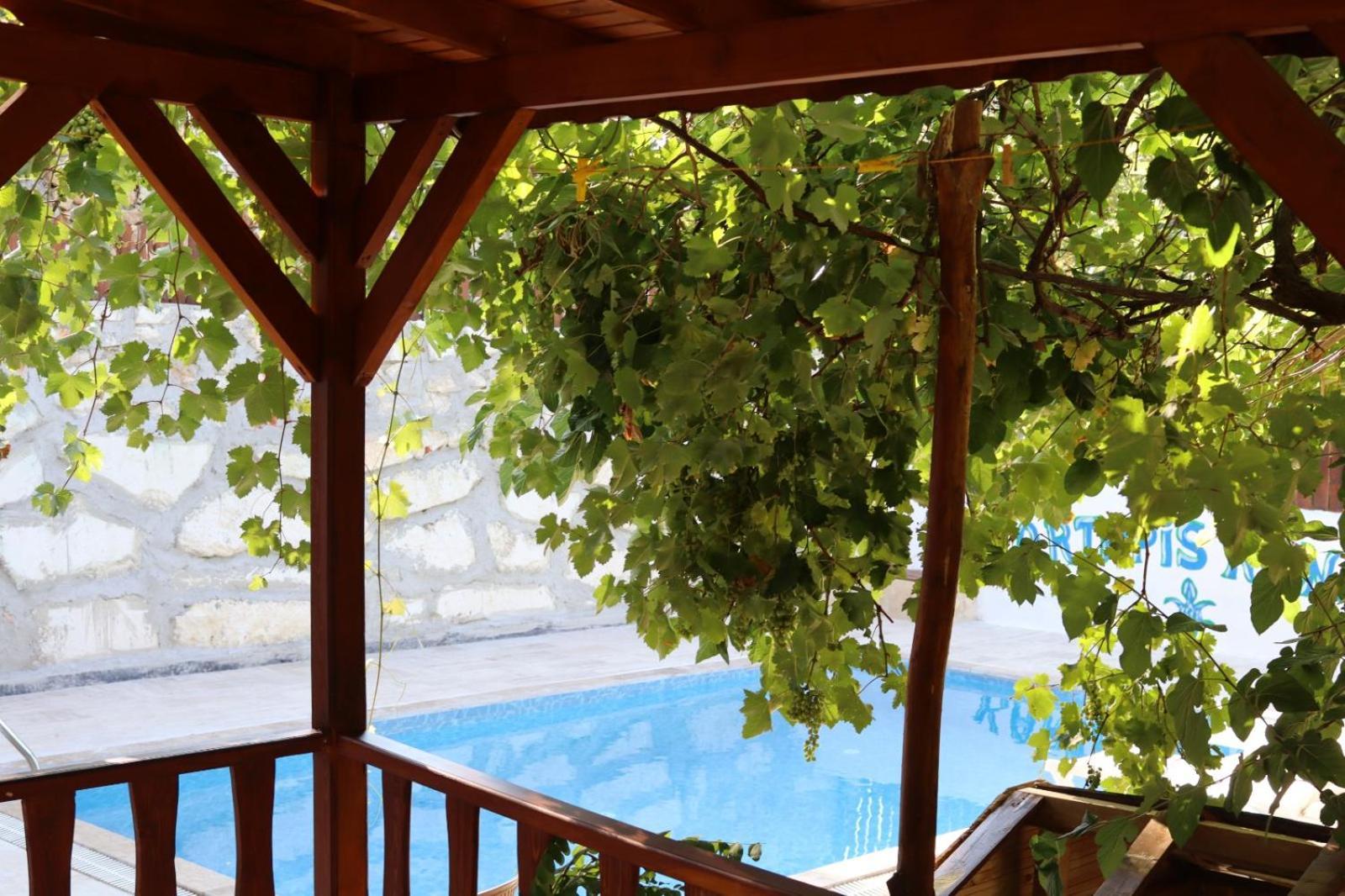 Villa Kartapis Konak Huzurlu Ve Oezel Havuzlu Kas
