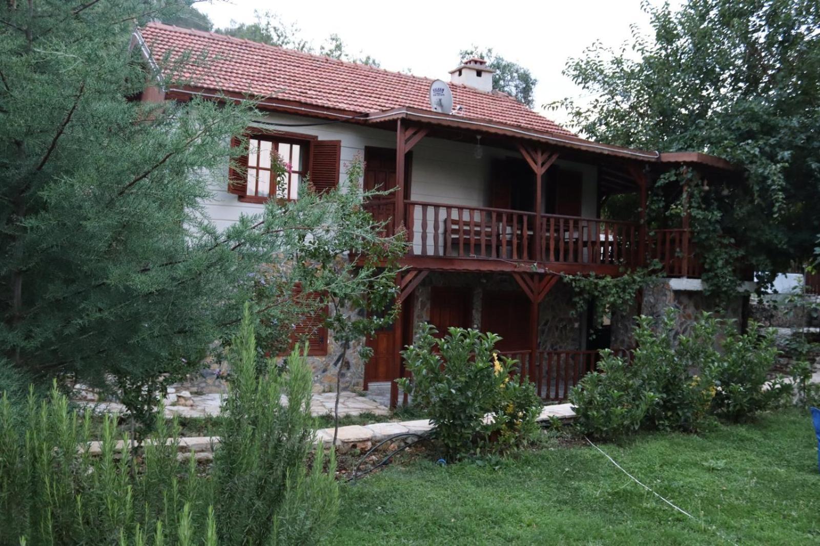 Kartapis Konak Huzurlu Ve Oezel Havuzlu Kas